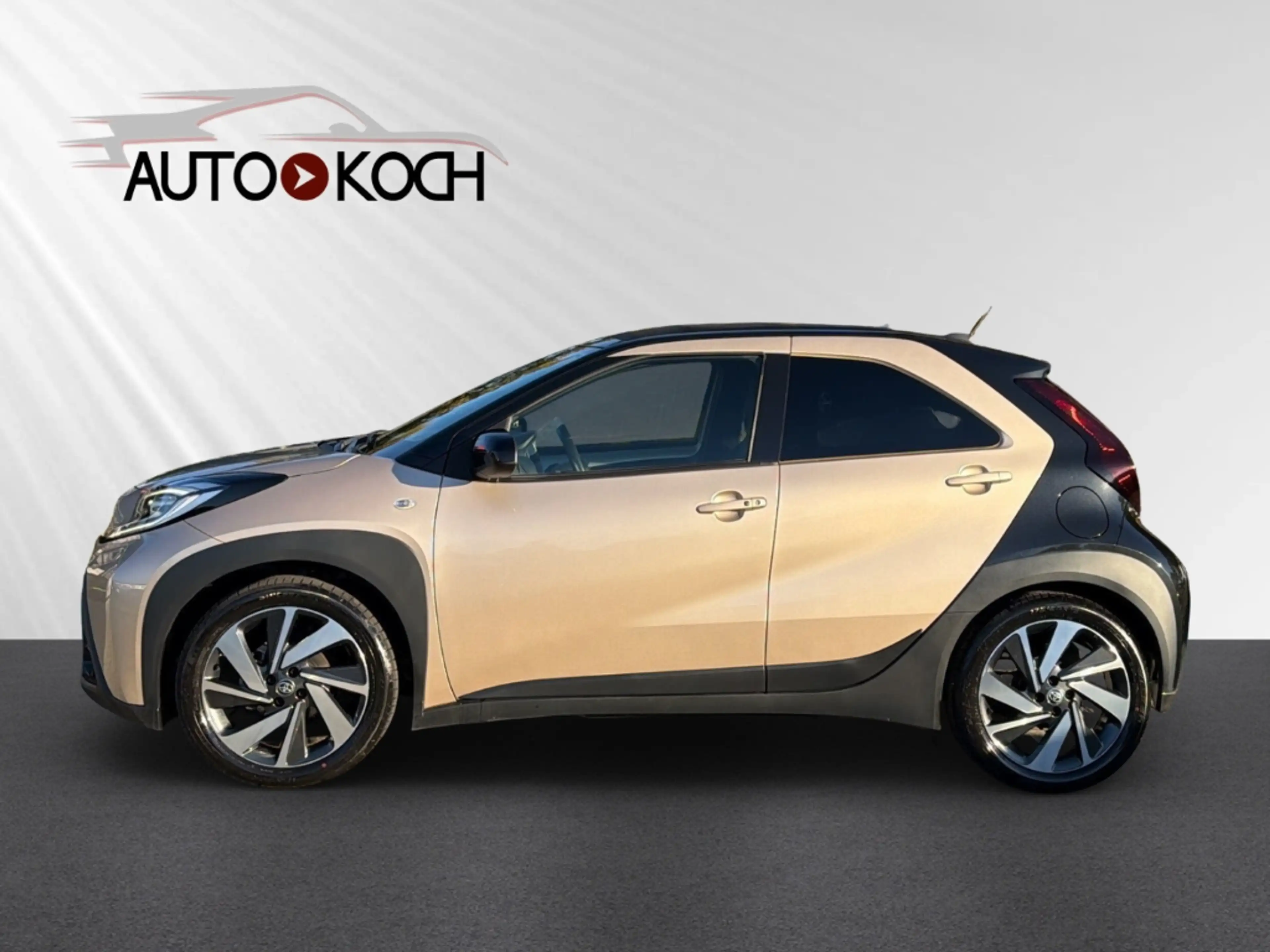 Toyota Aygo X Air Explore// Faltdach Navi Leder LED Blendfreies — photo 3