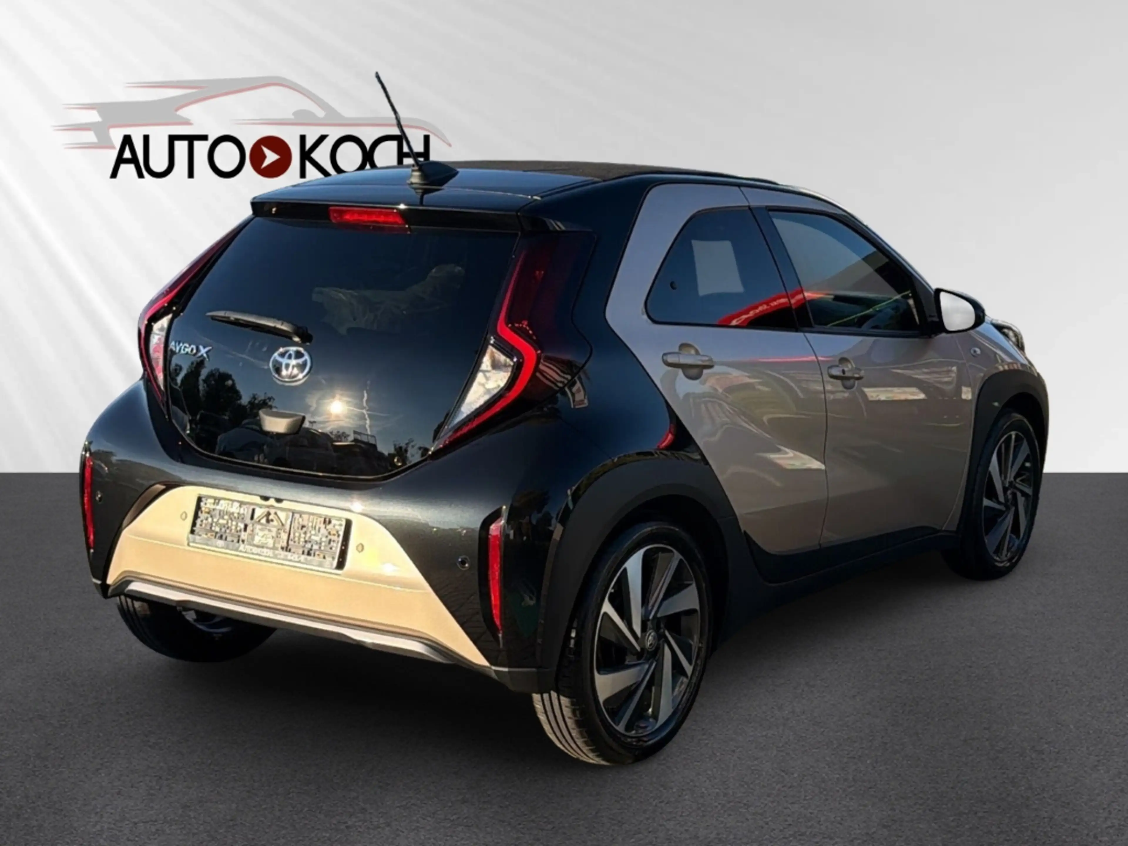 Toyota Aygo X Air Explore// Faltdach Navi Leder LED Blendfreies — photo 5