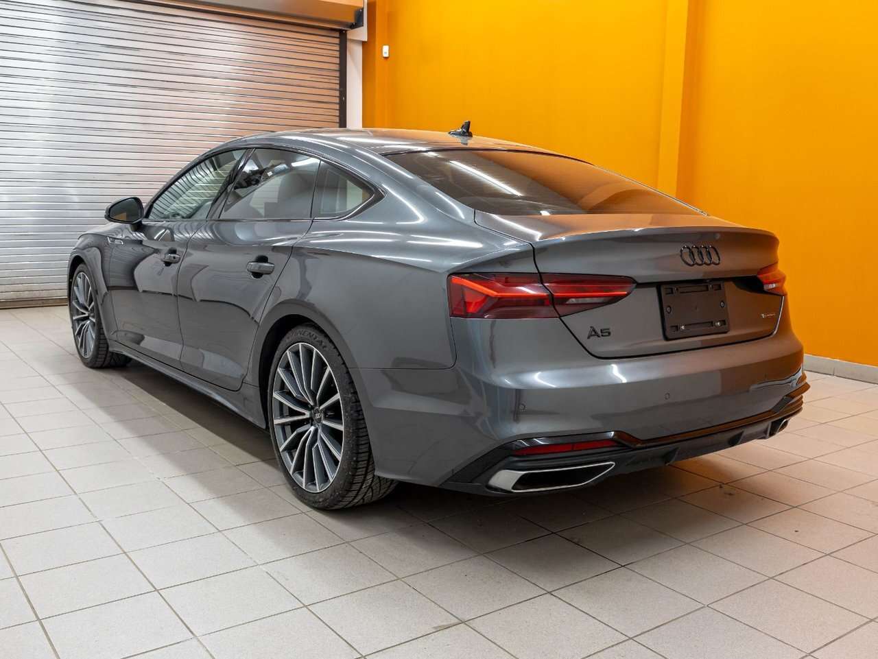 2022 Audi A5 TECHNIK SLINE QUATTRO *TOIT* NAV CUIR BLACK OPTIC thumb 6