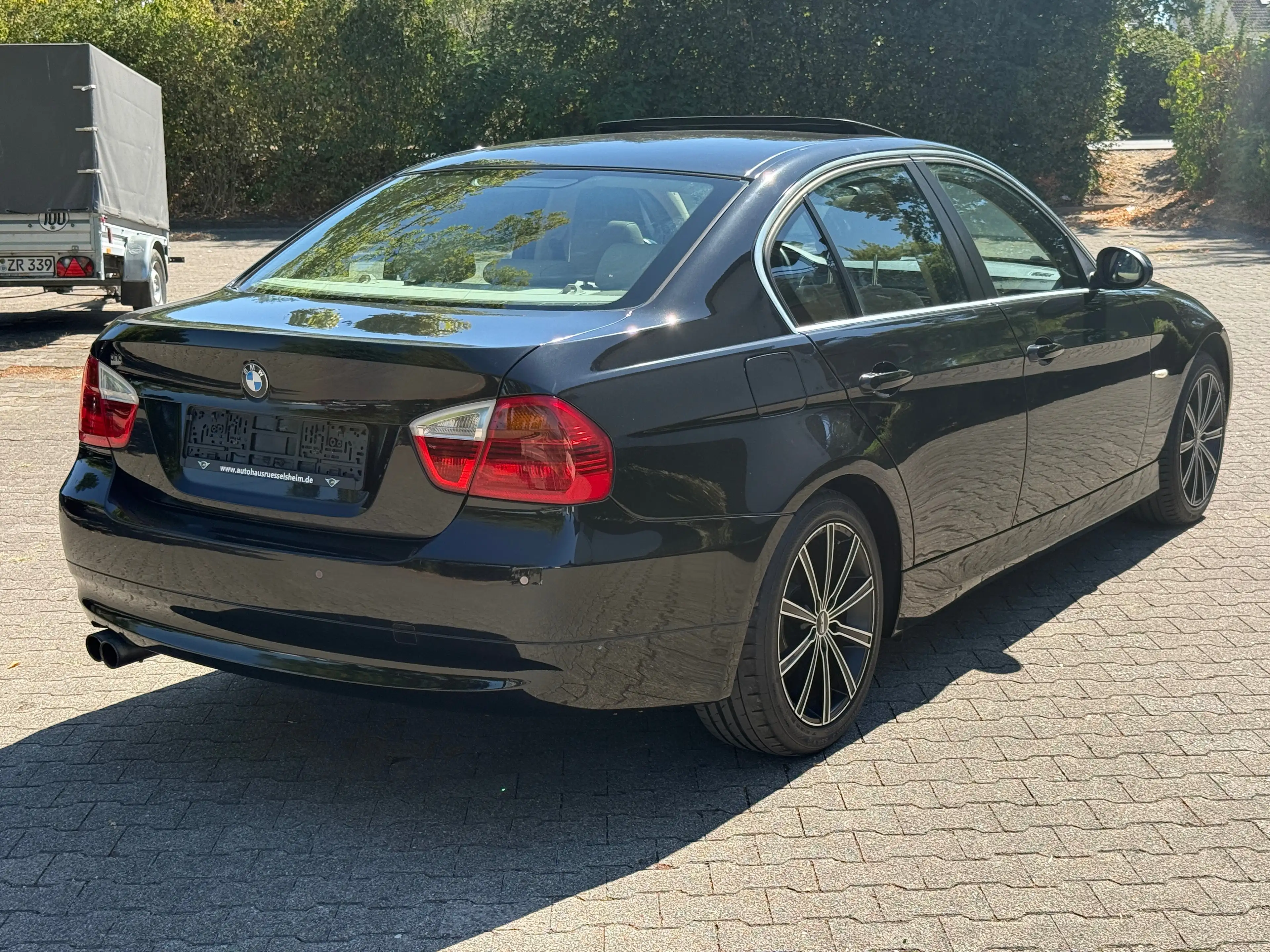 BMW 325 325 i*LIM*KLIMAAUTM*LEDER*SD*XENON*TÜV* — photo 8