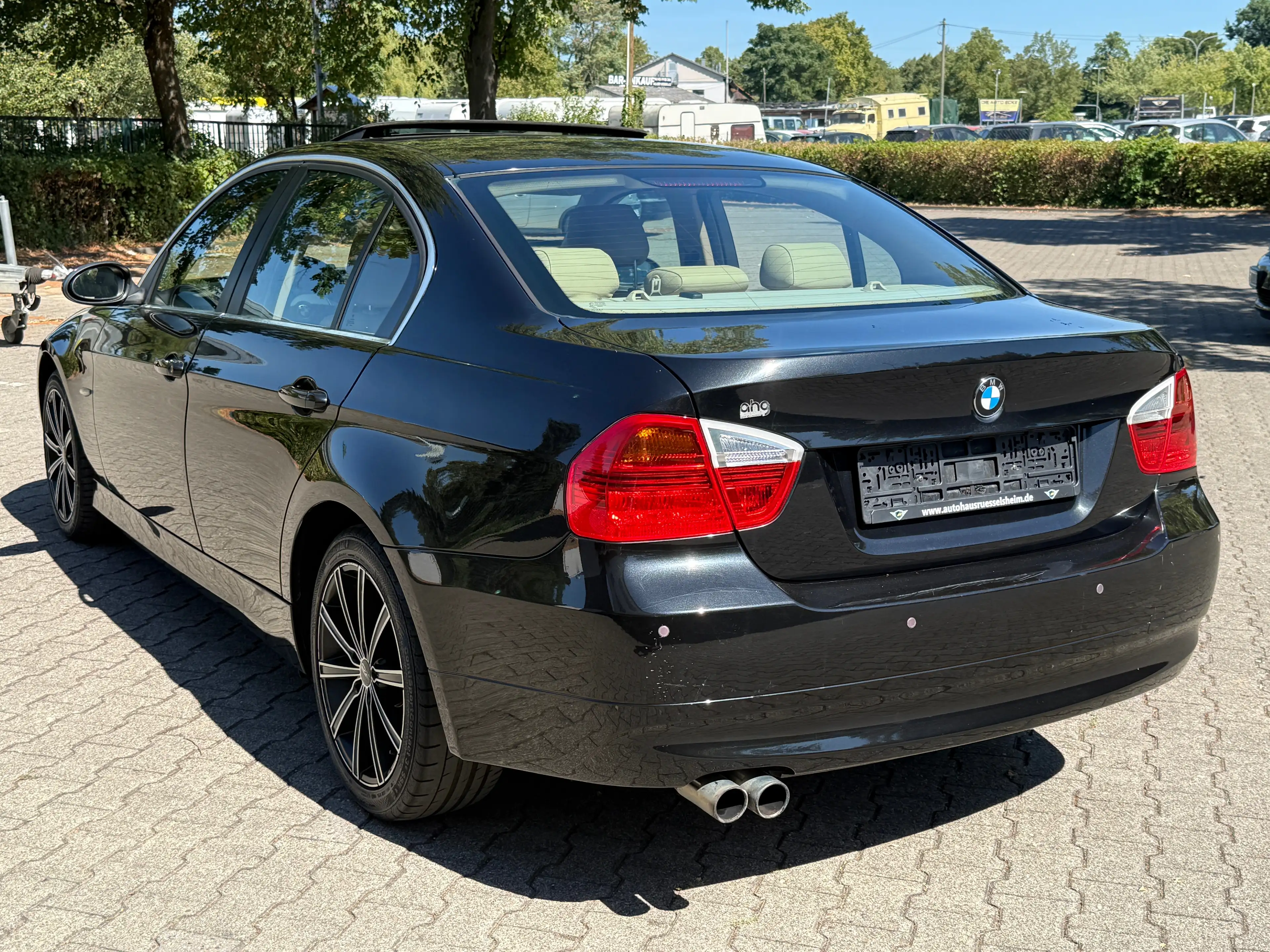 BMW 325 325 i*LIM*KLIMAAUTM*LEDER*SD*XENON*TÜV* — photo 4