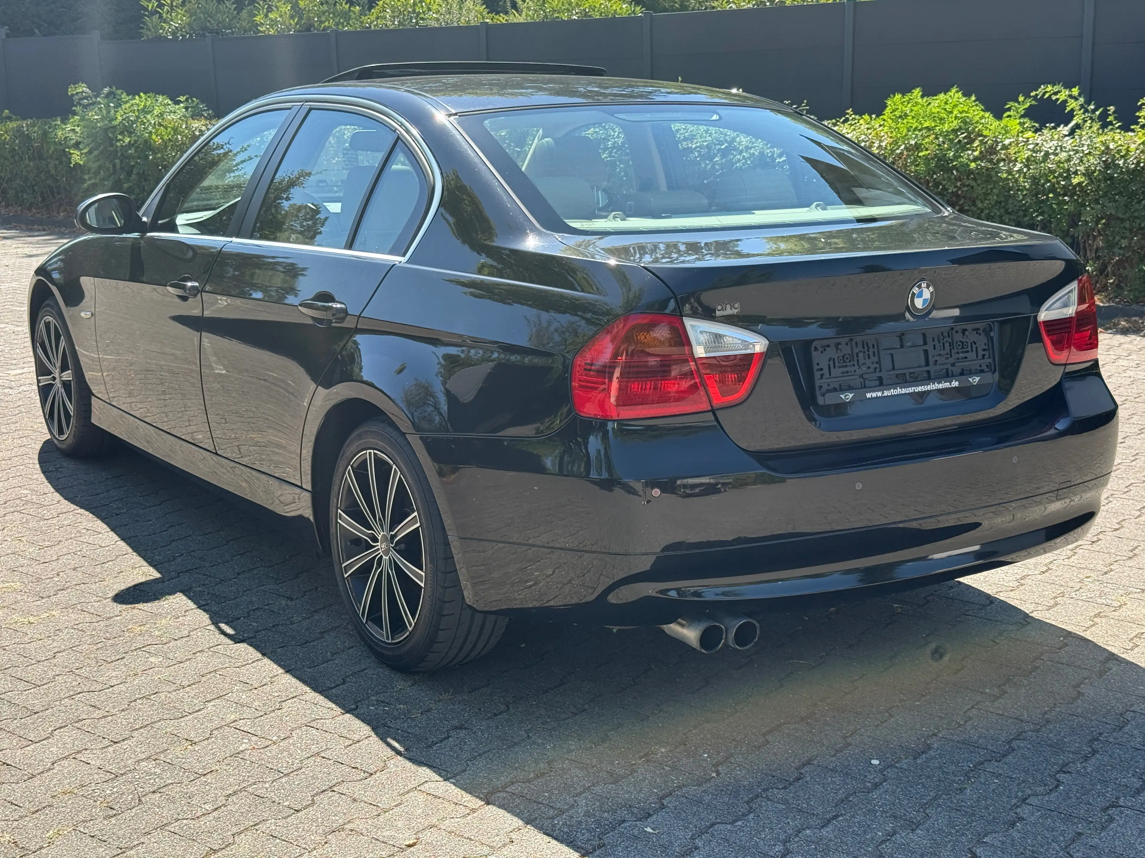 BMW 325 325 i*LIM*KLIMAAUTM*LEDER*SD*XENON*TÜV* — photo 5