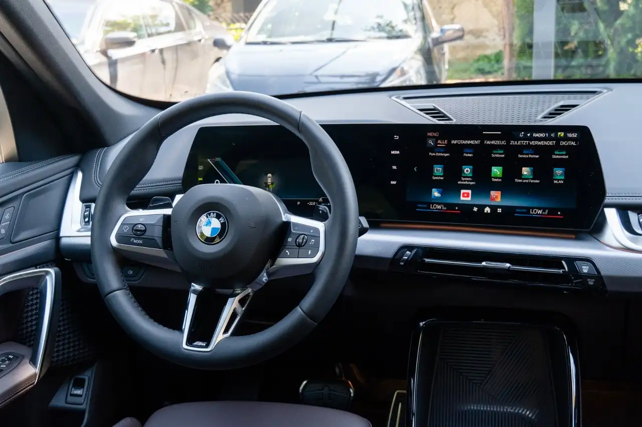 BMW X1 18d sDrive M SPORT.PARK.ASS.SHZ.LED.2STÜCK 16