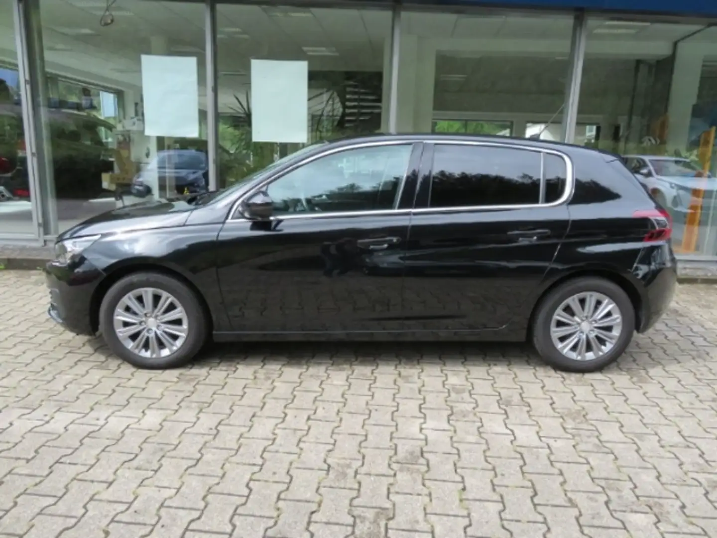 Peugeot 308 Allure Pack BlueHDi FAP 130 EAT8 Navi 2-Zonen-Klim Noir - 1