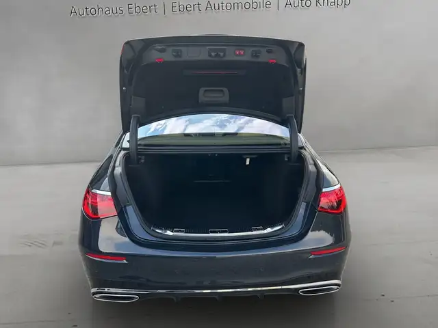 Mercedes-Benz S-Class view 14