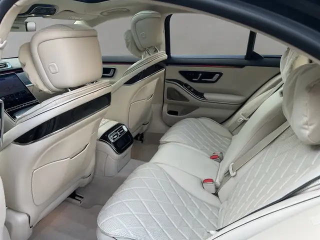 Mercedes-Benz S-Class view 8