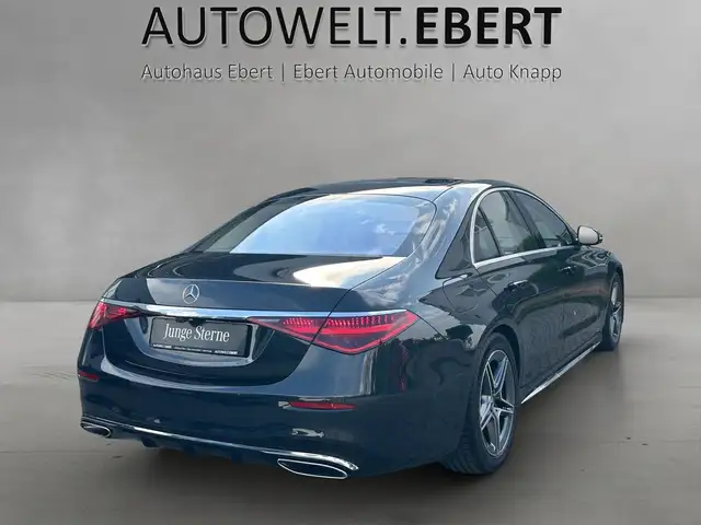 Mercedes-Benz S-Class view 5