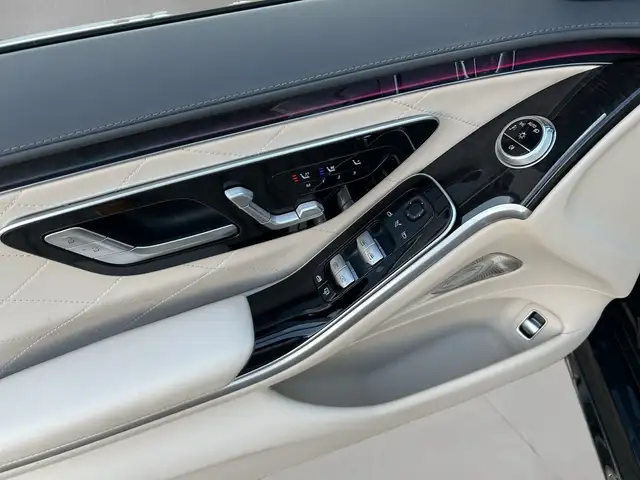 Mercedes-Benz S-Class view 12