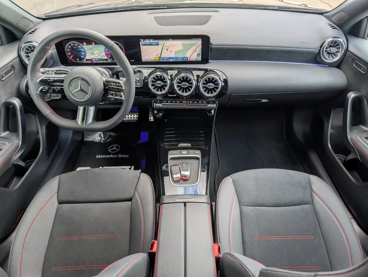 Mercedes-Benz A-Class 2026 — фото 17