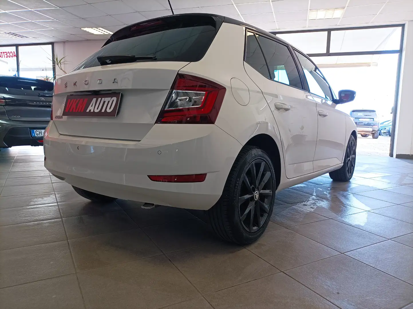 Skoda Fabia Fabia I Berlina 1.0 mpi Design Edition 60cv my19 Bianco - 2