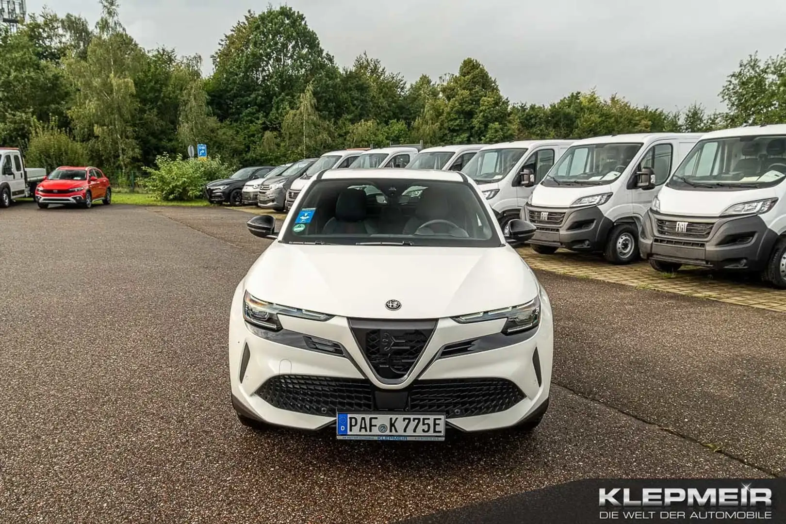 Alfa Romeo Junior Elettrica SPECIALE 115kW Weiß - 2