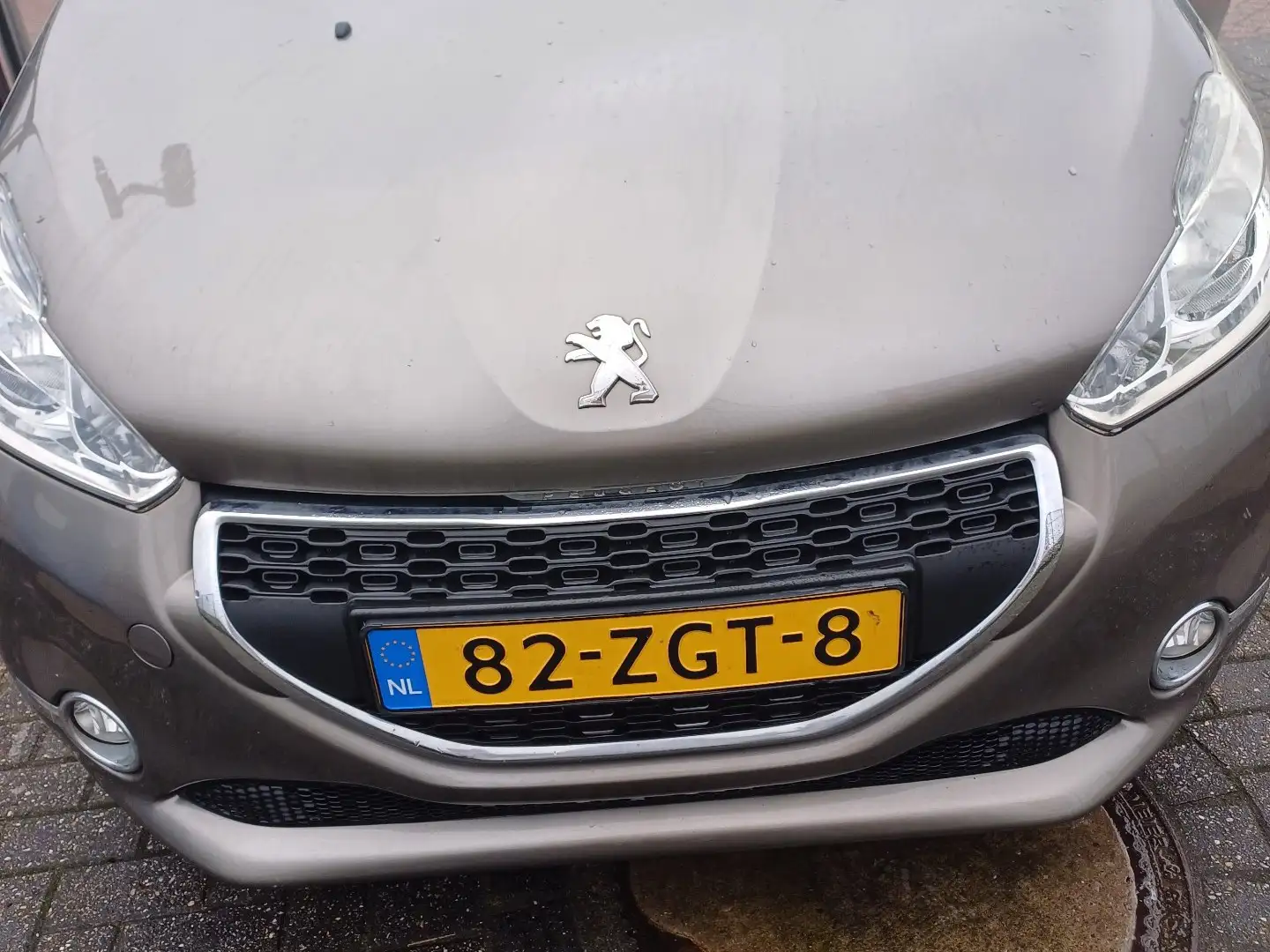 Peugeot 208 1.2 vTI Allure Бежевий - 1