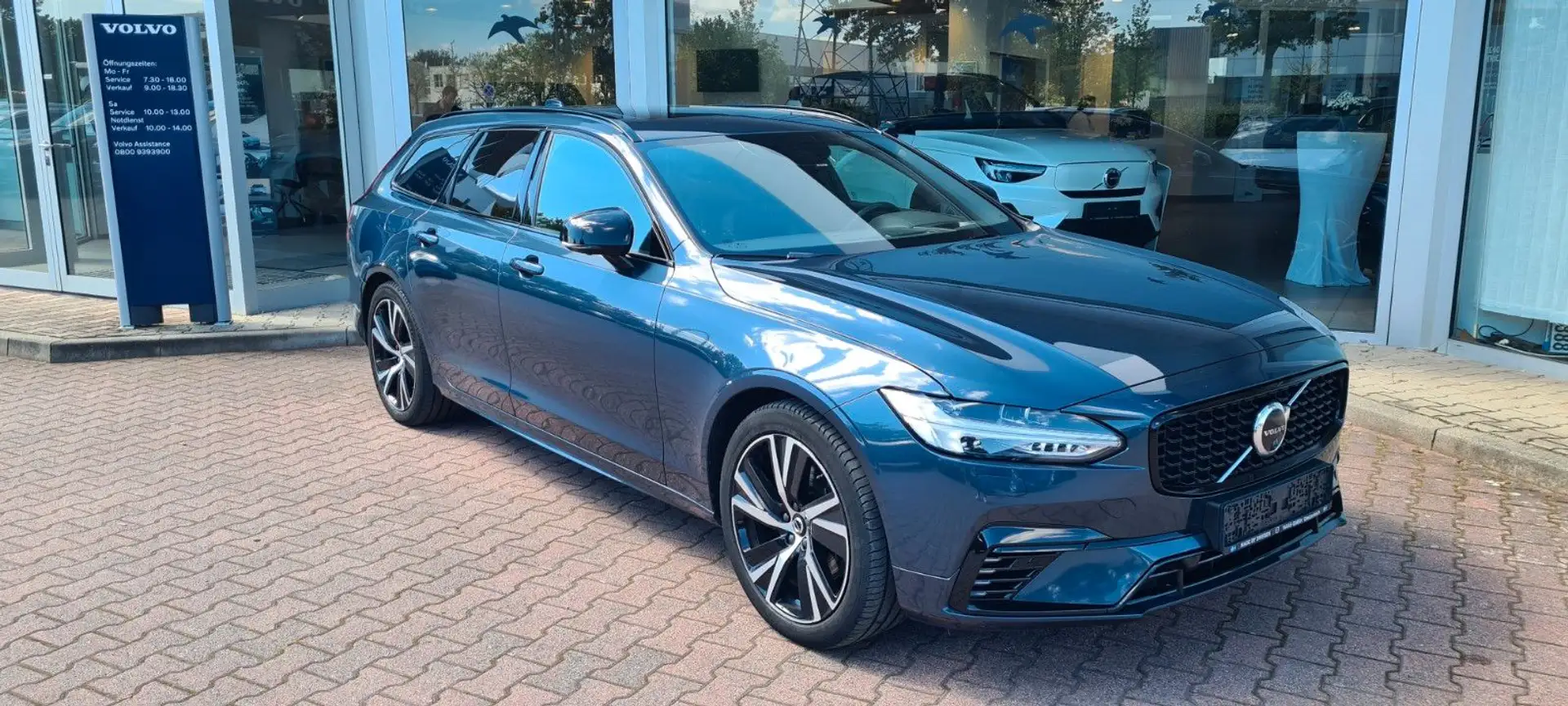 Volvo V90 T6 AWD Recharge R-Design Geartronic Blau - 1