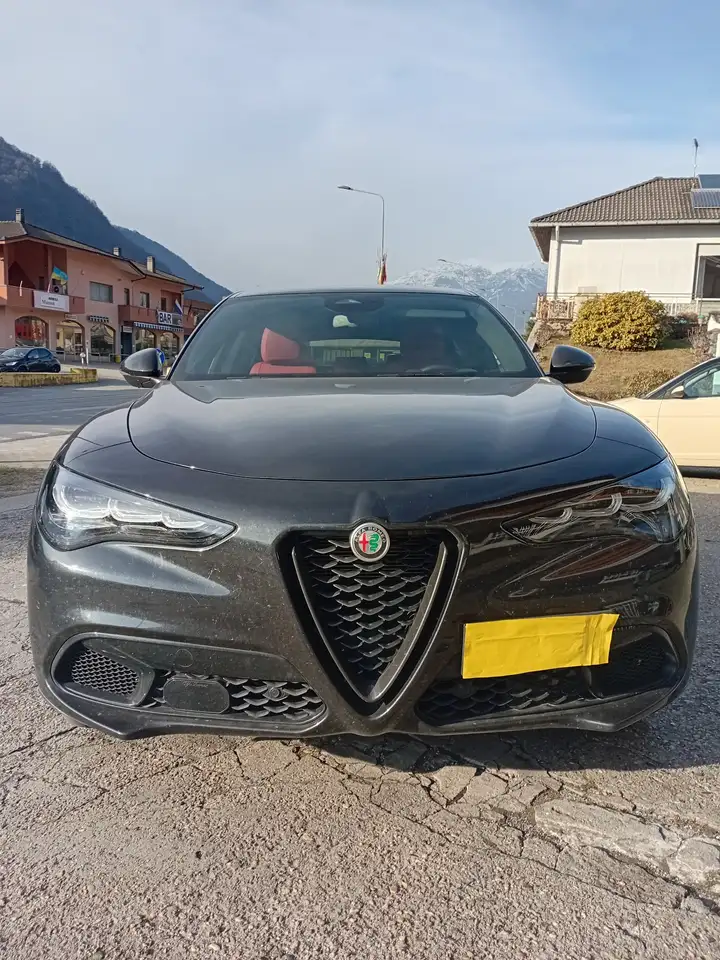 Alfa Romeo Stelvio 2024