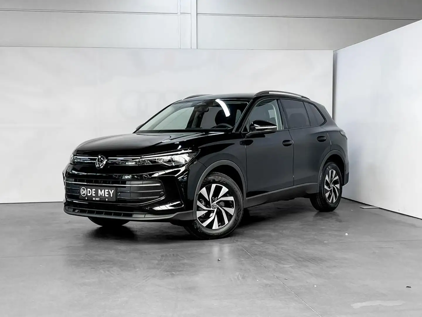 Volkswagen Tiguan 1.5eTSI DSG 130PK / Carplay / Privacy / Camera / ACC / Zetelverw. Schwarz - 2