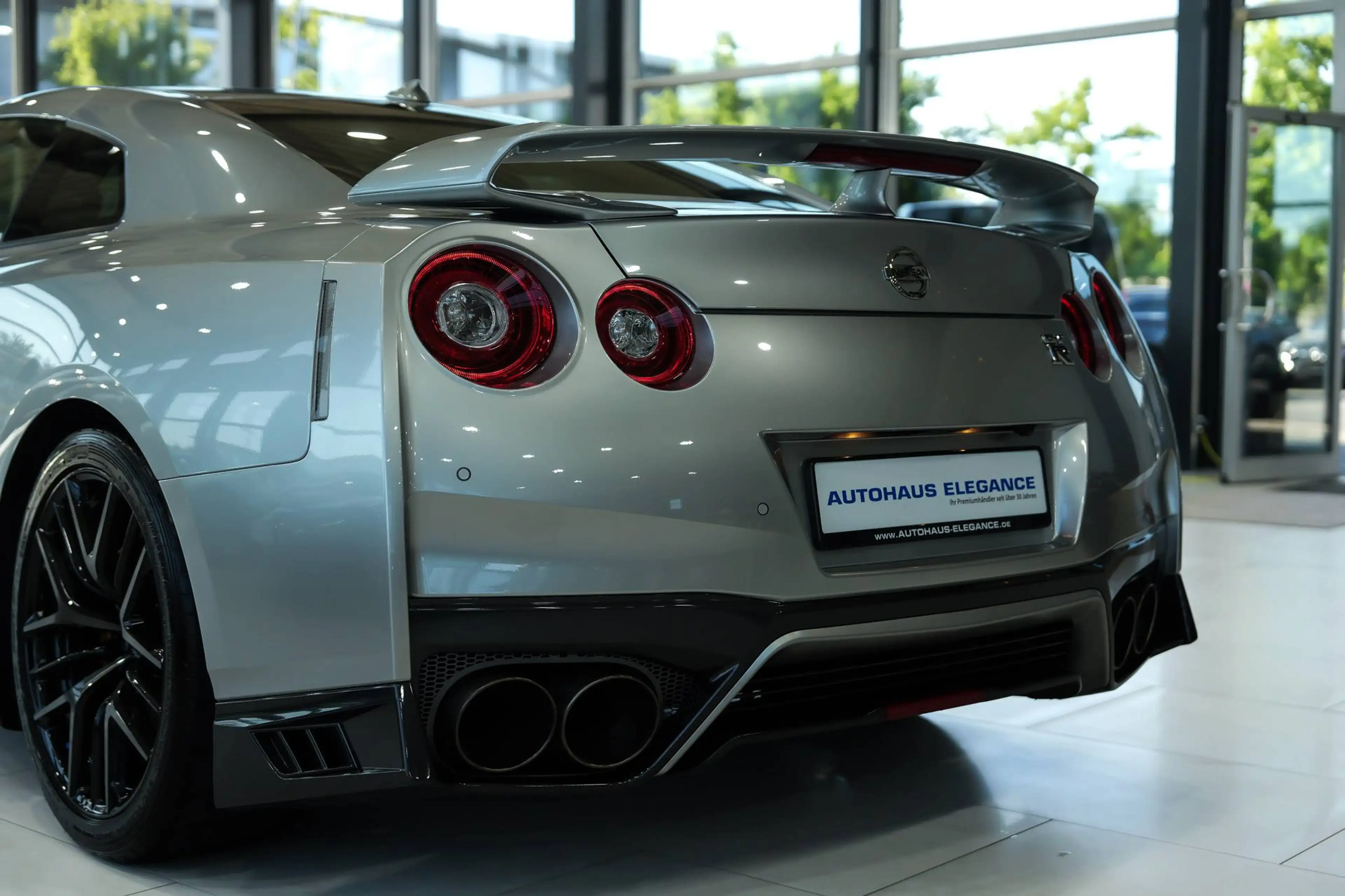 Nissan GT-R Black Edition*TITAN*BOSE*RECARO*SONDERLACK* — photo 9