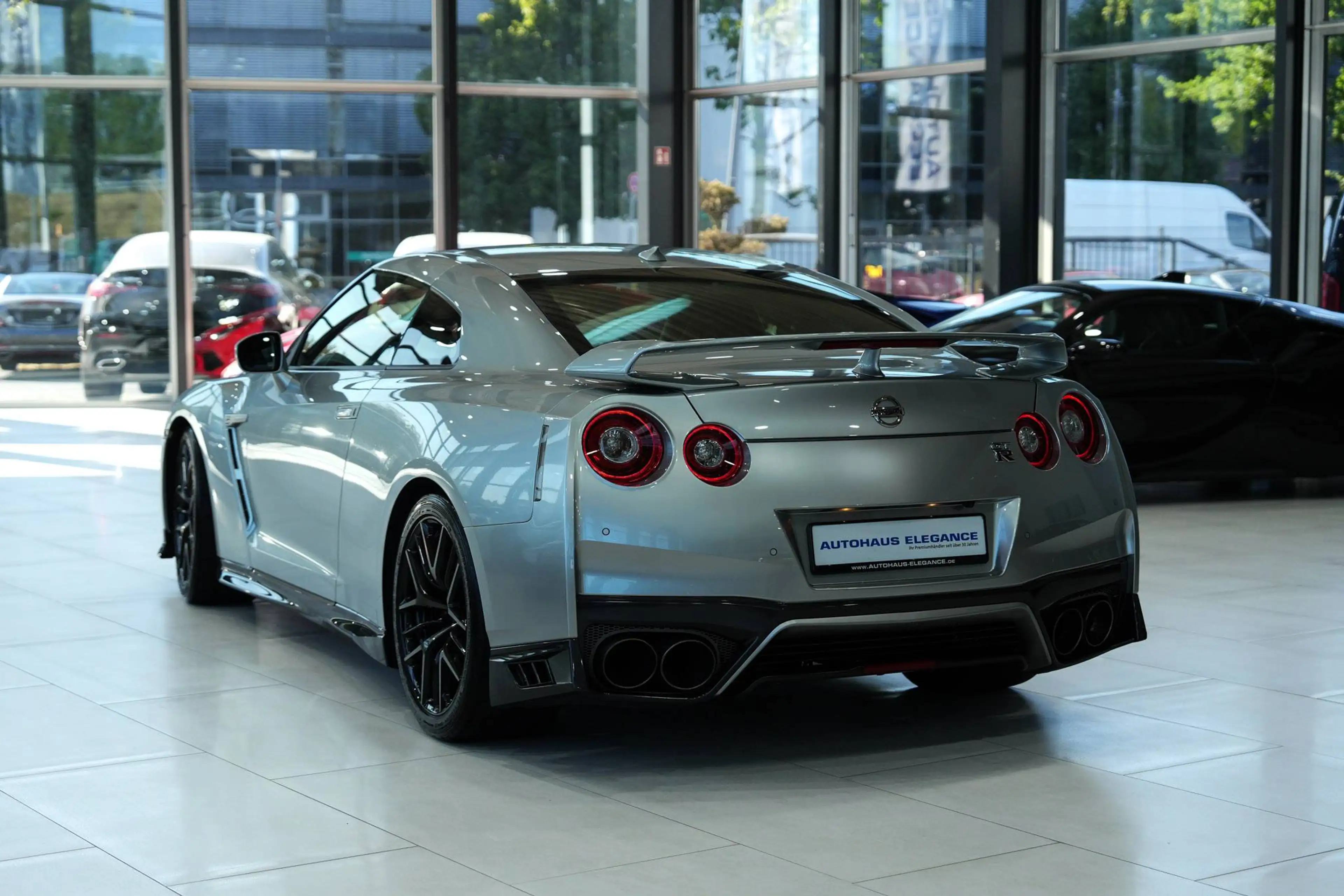 Nissan GT-R Black Edition*TITAN*BOSE*RECARO*SONDERLACK* — photo 3
