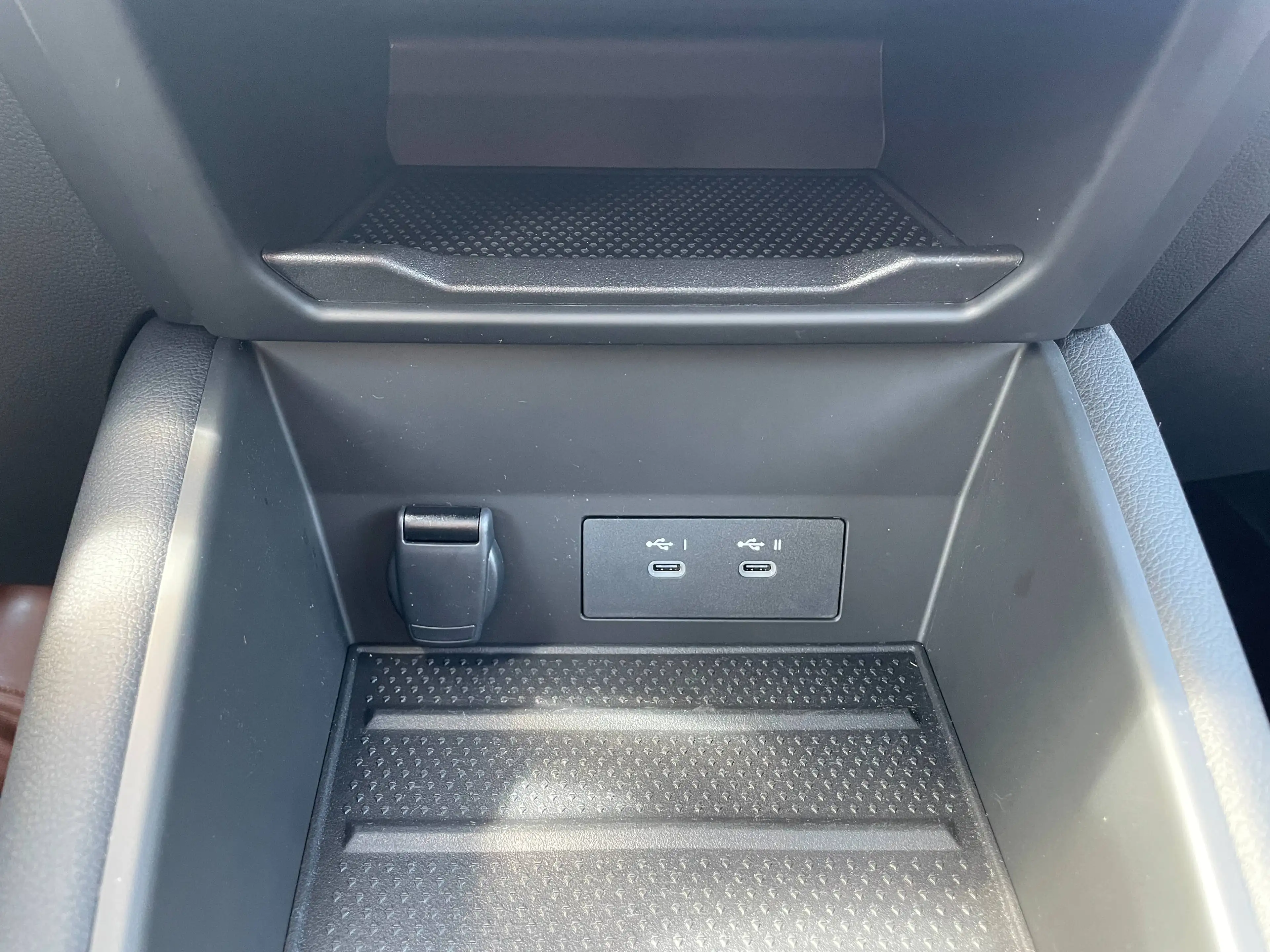 Renault Symbioz ICONIC E-TECH FULL HYBRID 145 — photo 12