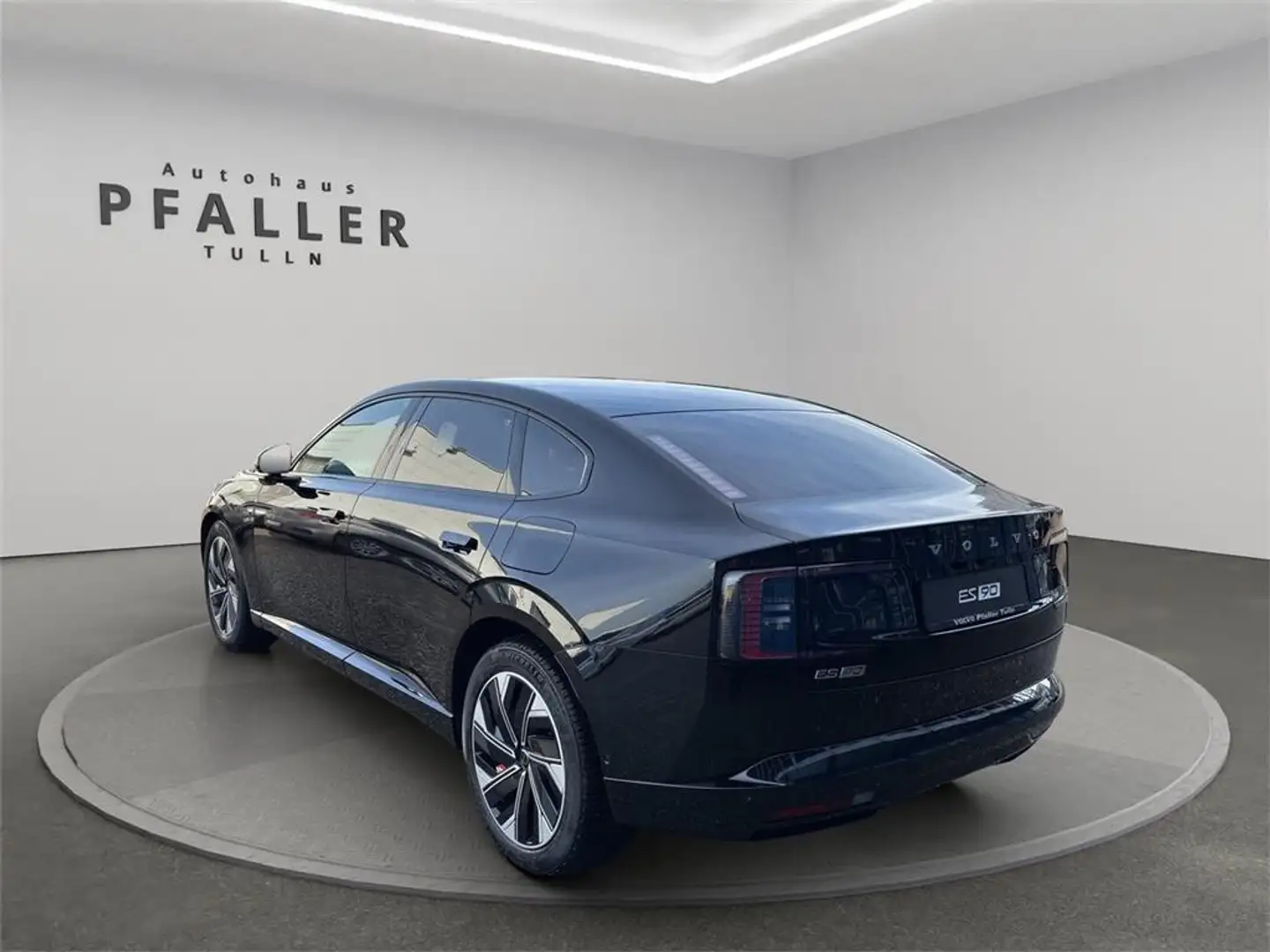 Volvo ES90 Single Motor Extended Range 92kWh Ultra Schwarz - 2