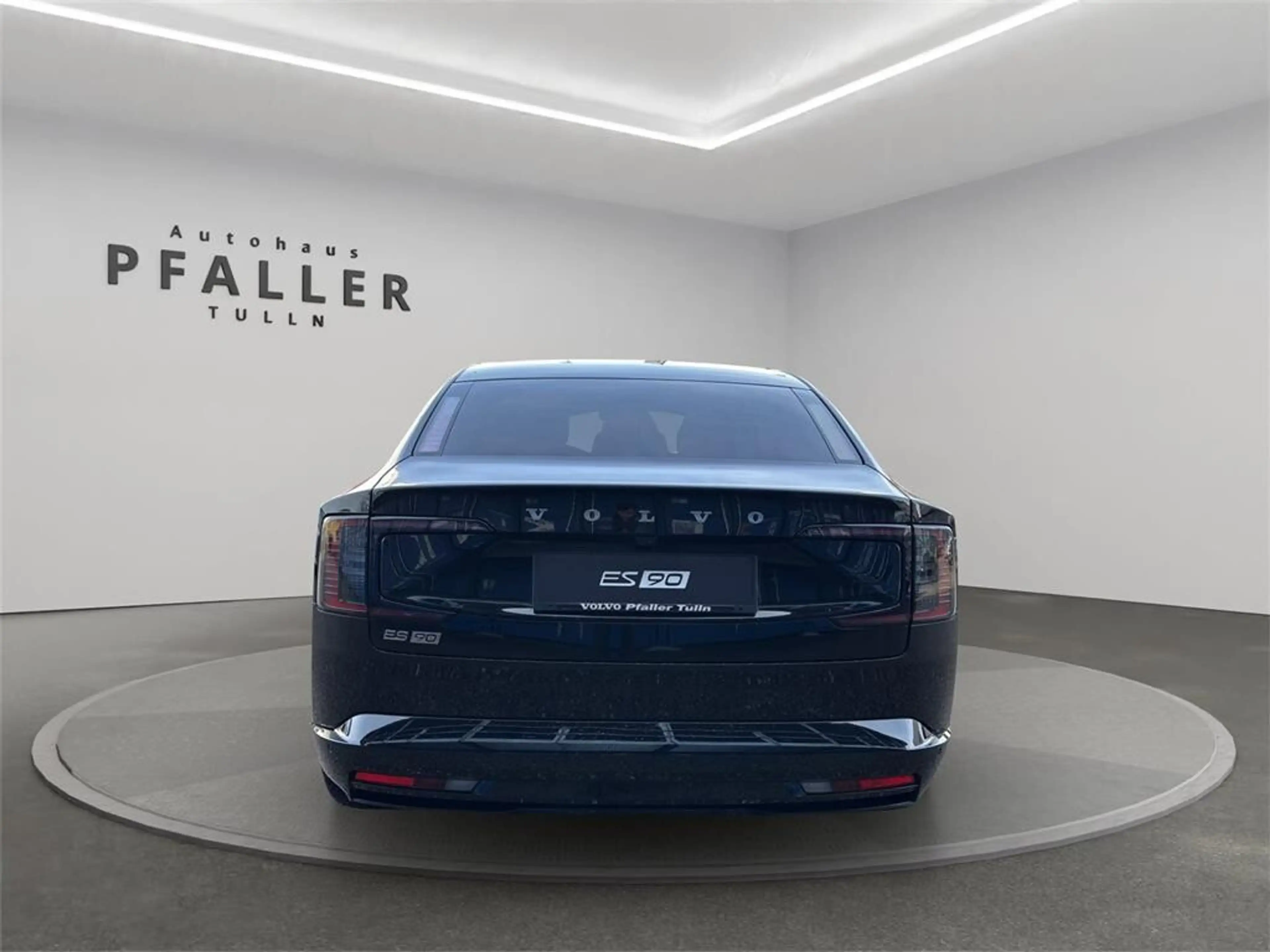 Volvo ES90 Single Motor Extended Range 92kWh Ultra — photo 7
