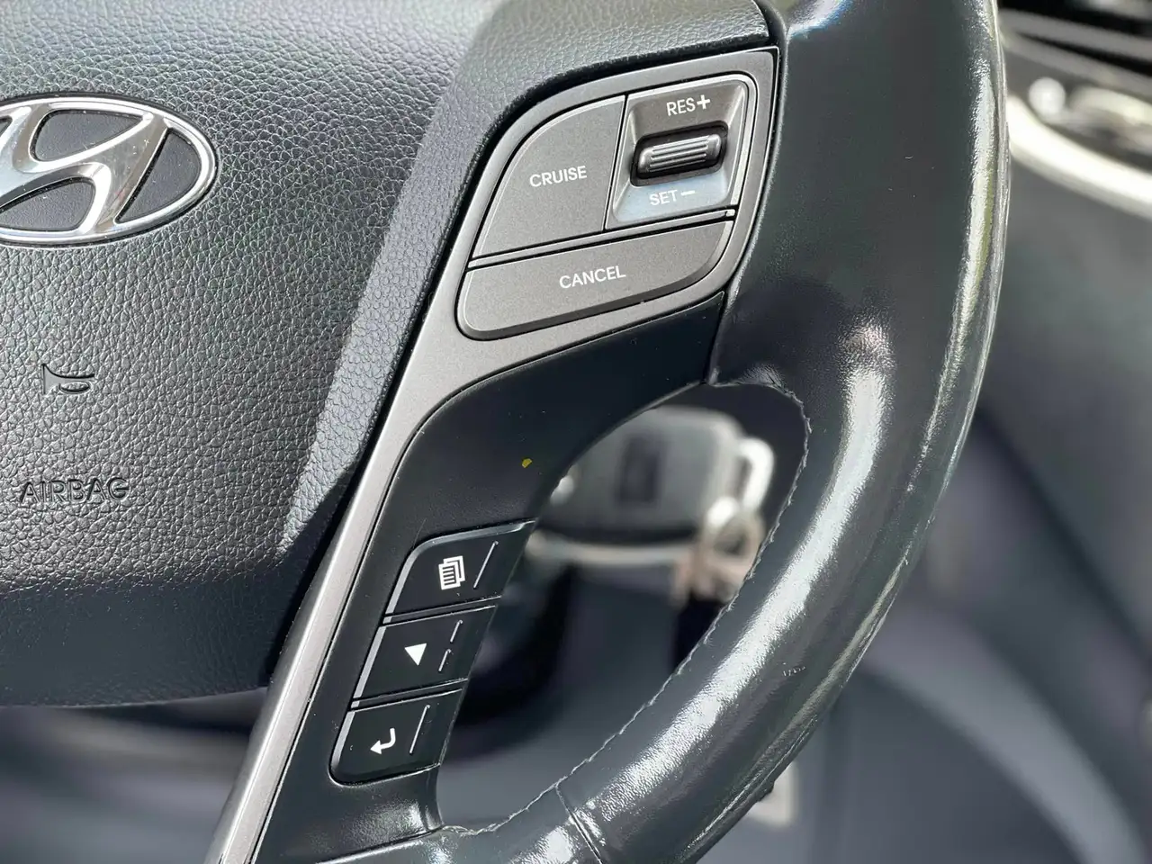 Hyundai SANTA FE снимка Hyundai SANTA FE