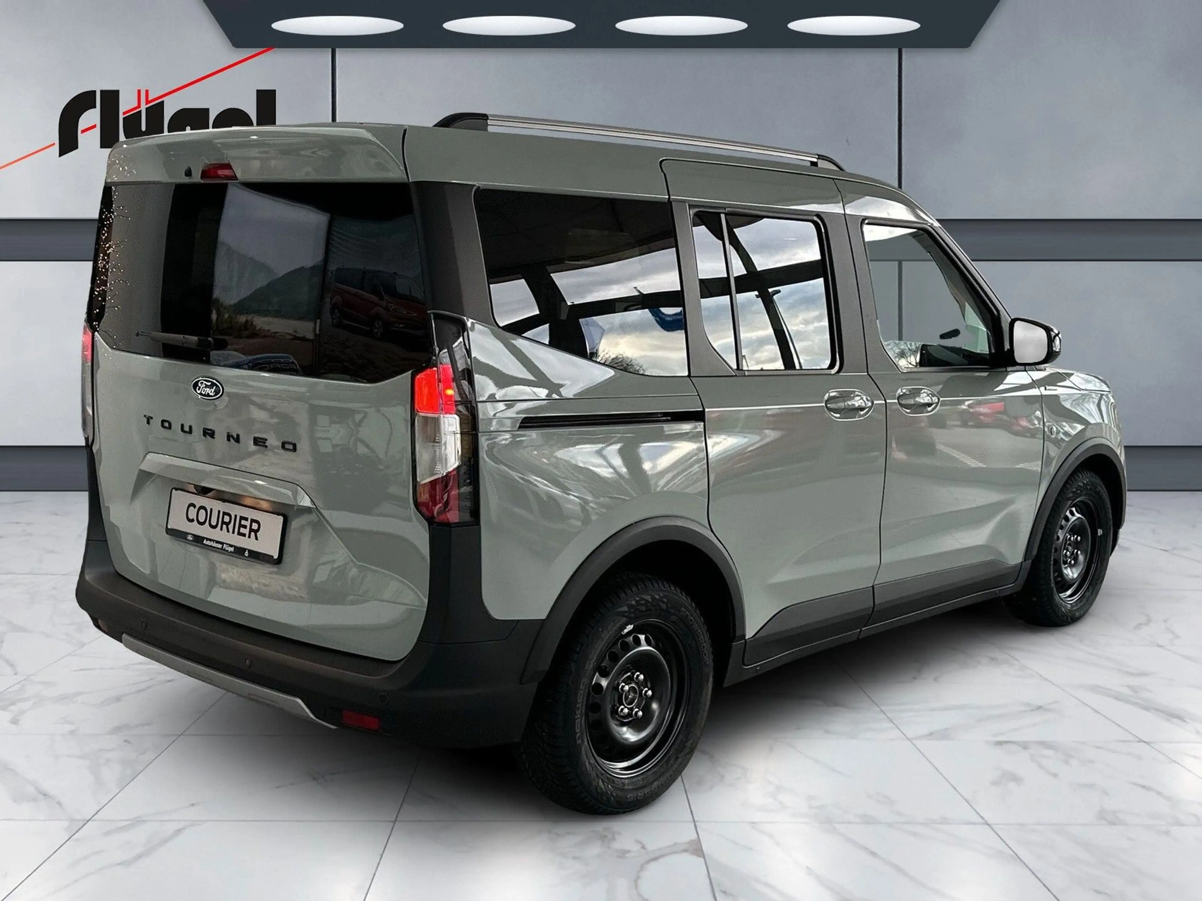 Ford Tourneo Courier Active — photo 4