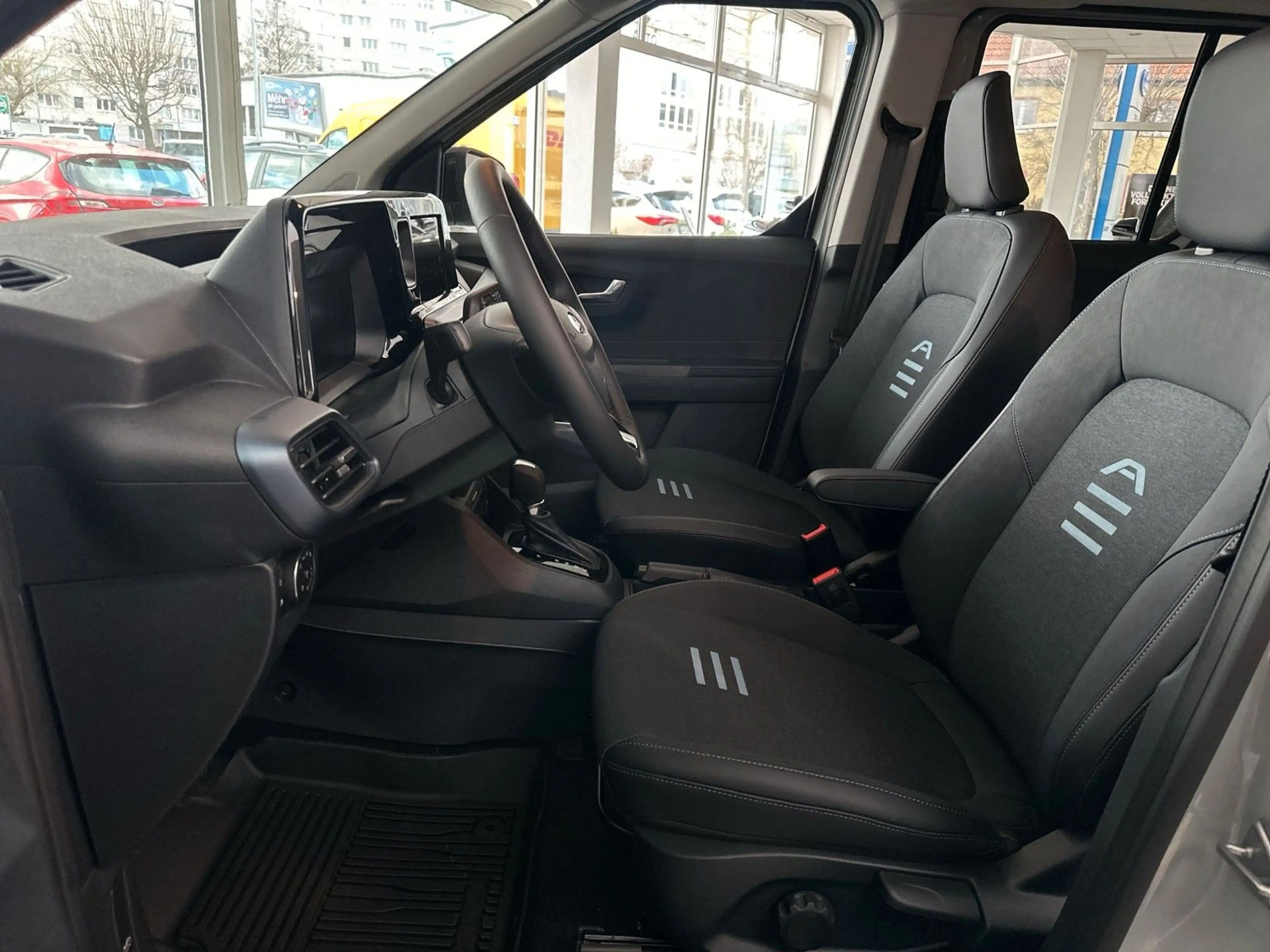 Ford Tourneo Courier Active — photo 7