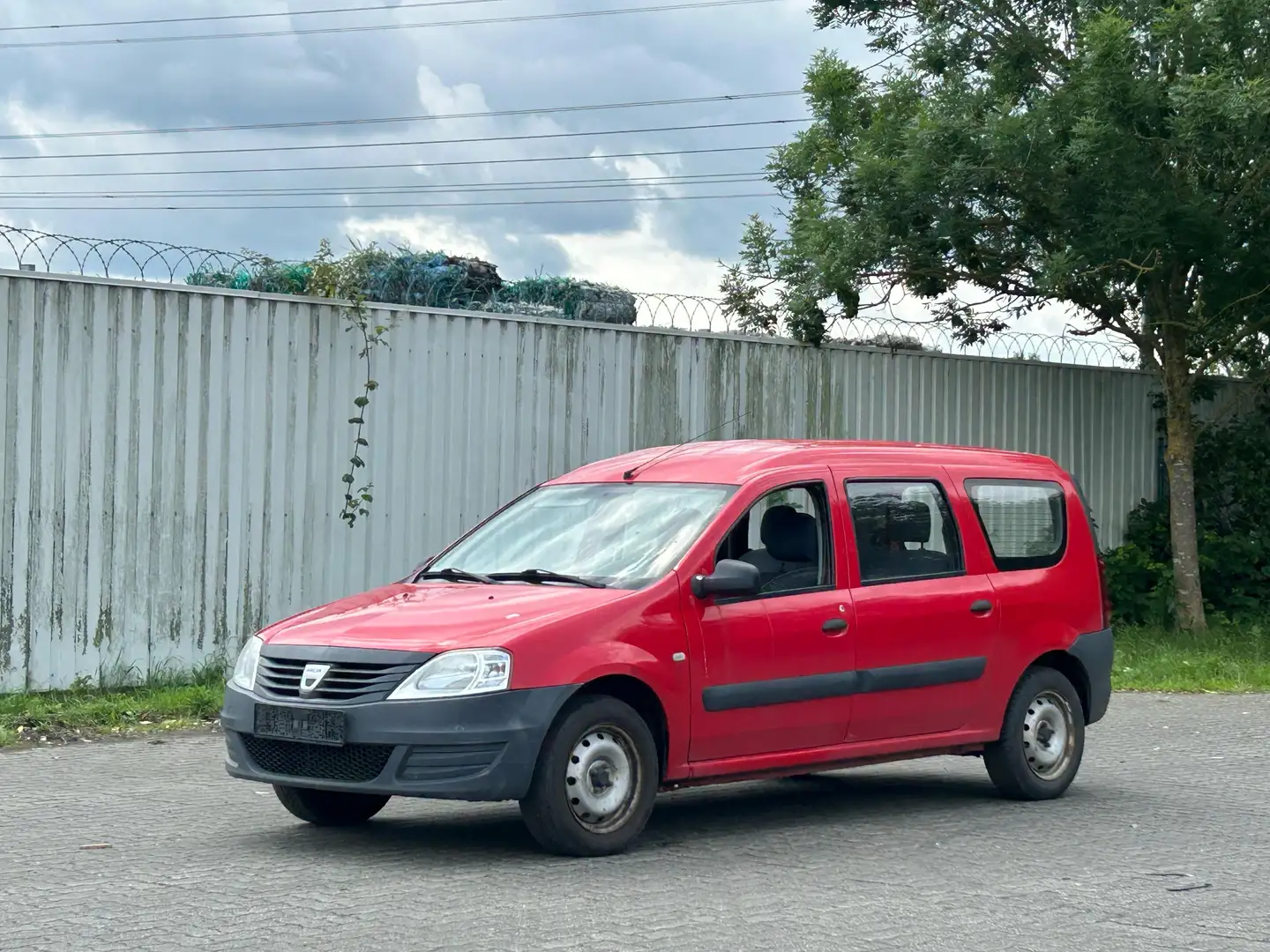 Dacia Logan MCV 1.6 Ambiance EURO 5 - 1