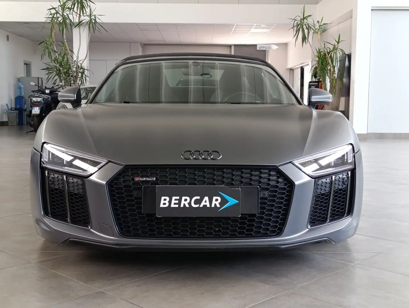 Audi R8 Spyder 5.2 FSI quattro S tronic plus Grigio - 2