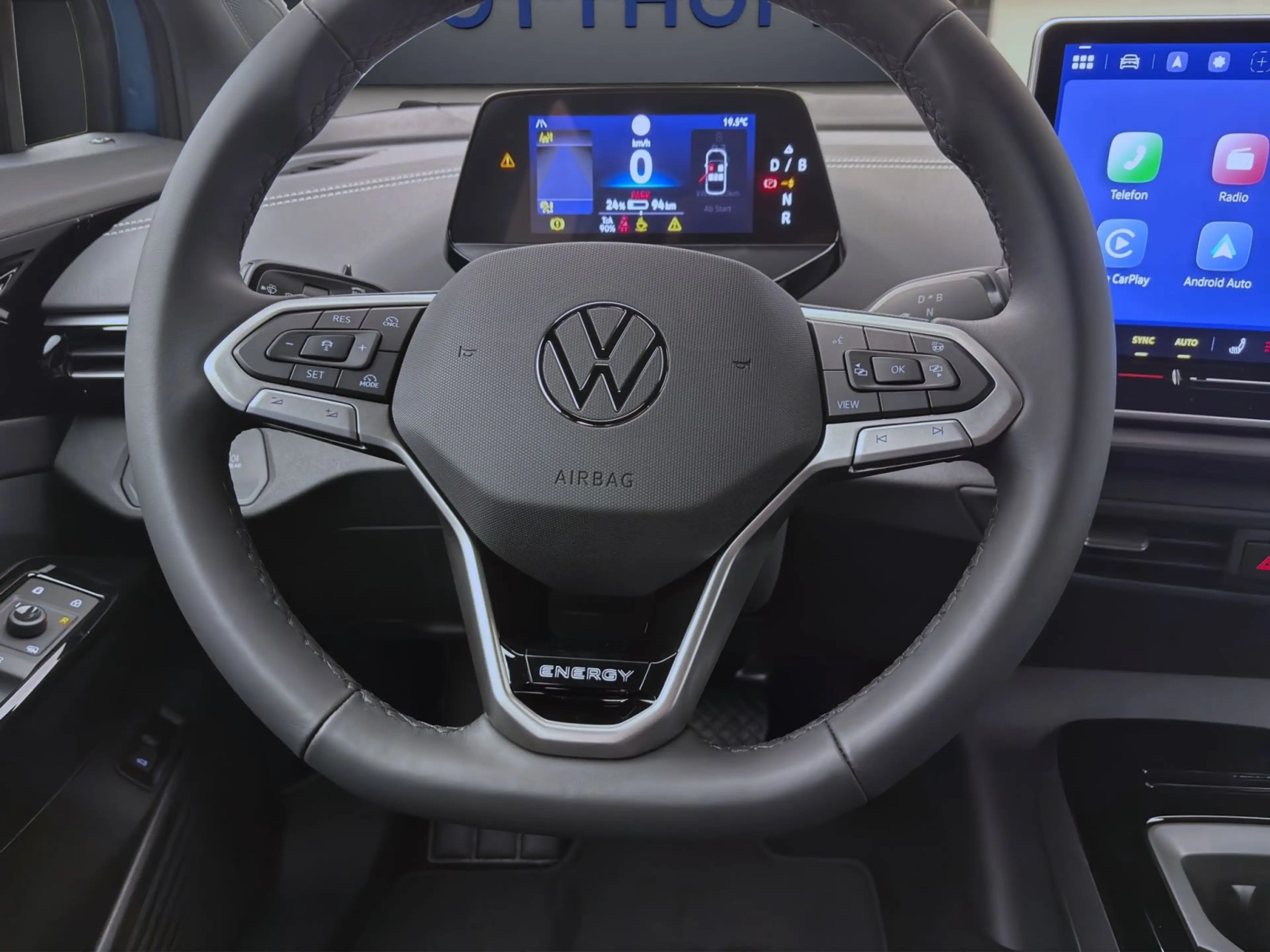 Volkswagen ID.4 PURE ENERGY AHK NAVI KAMERA SITZHZG — photo 13