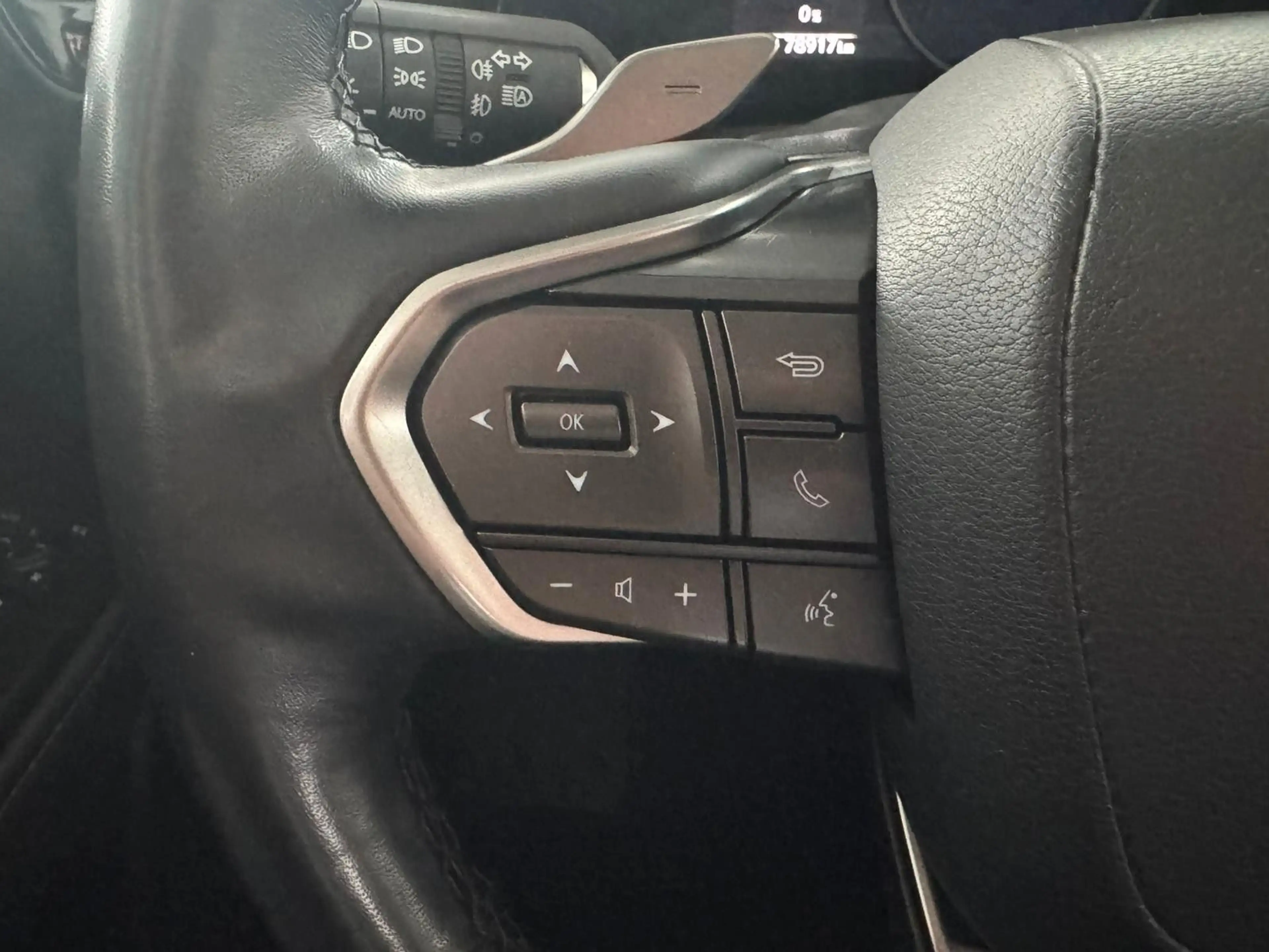 Lexus NX 350h *Navi&Kame.*Leder*AHK.LED — photo 9