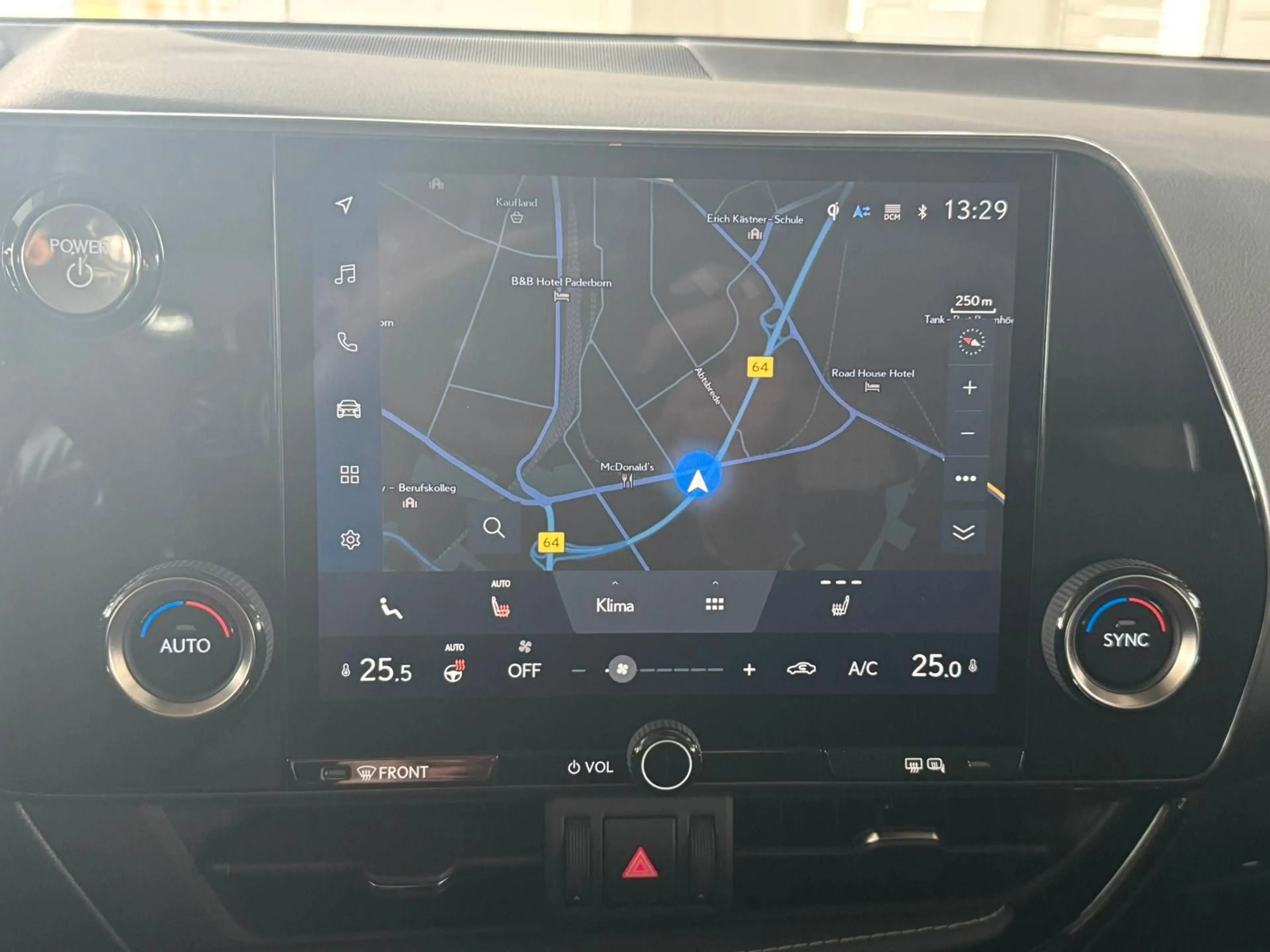 Lexus NX 350h *Navi&Kame.*Leder*AHK.LED — photo 11