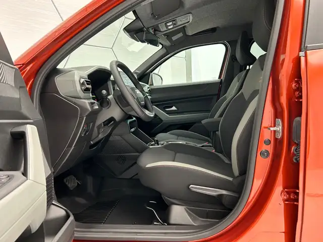 Dacia Duster view 11