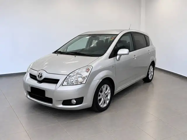 Toyota Corolla Corolla X 2004 Verso Verso 2.2 d-4d Luna 136cv 5p.ti dpf