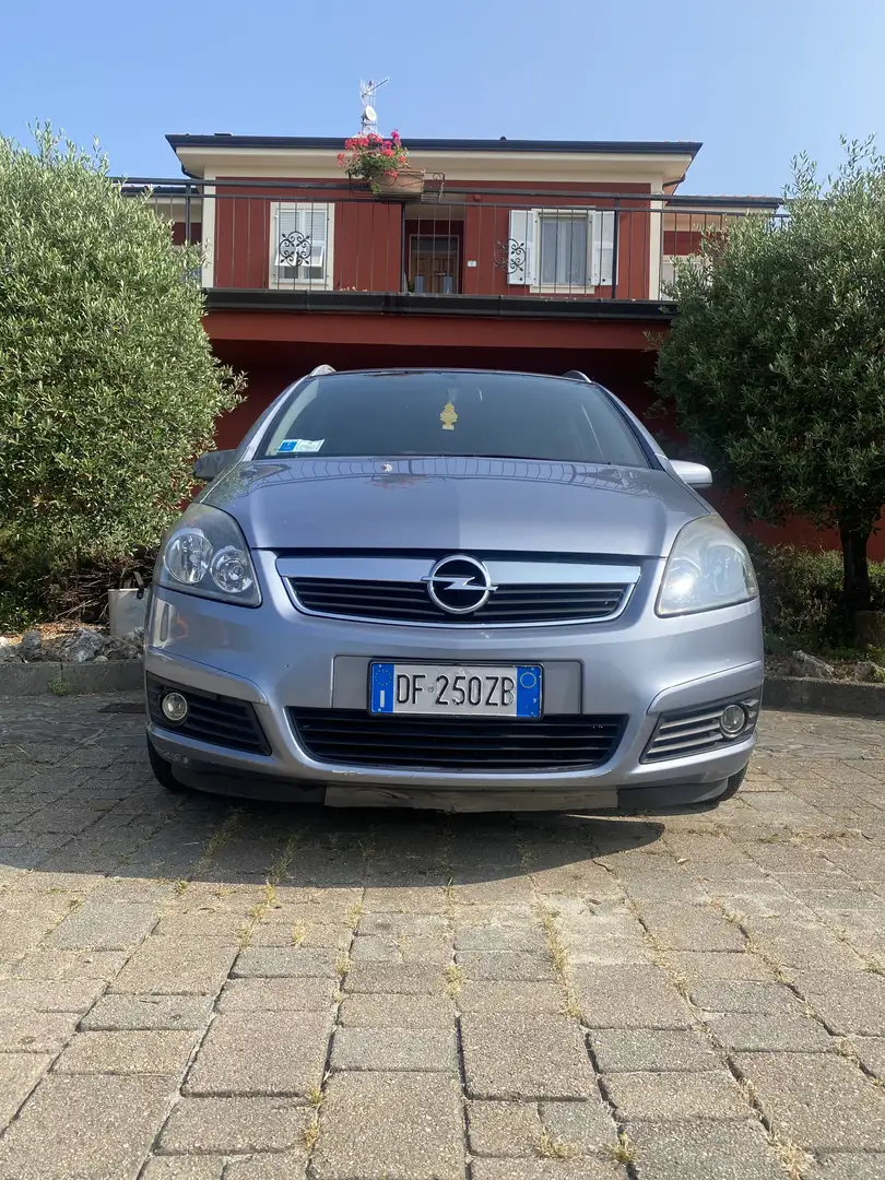 Opel Zafira 1.9 cdti Cosmo 120cv 7 posti - 1