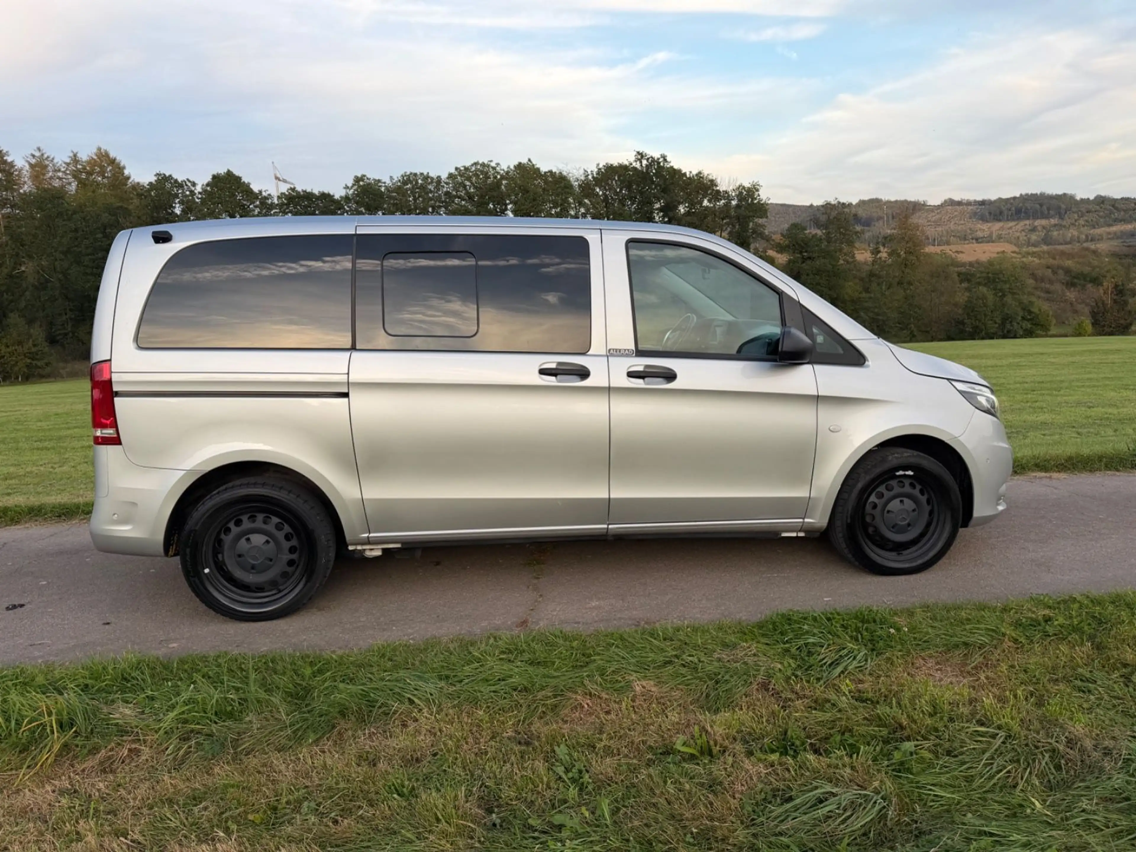 Mercedes-Benz Vito Tourer 124 CDI 4x4 kompakt Pro Automatik — photo 4