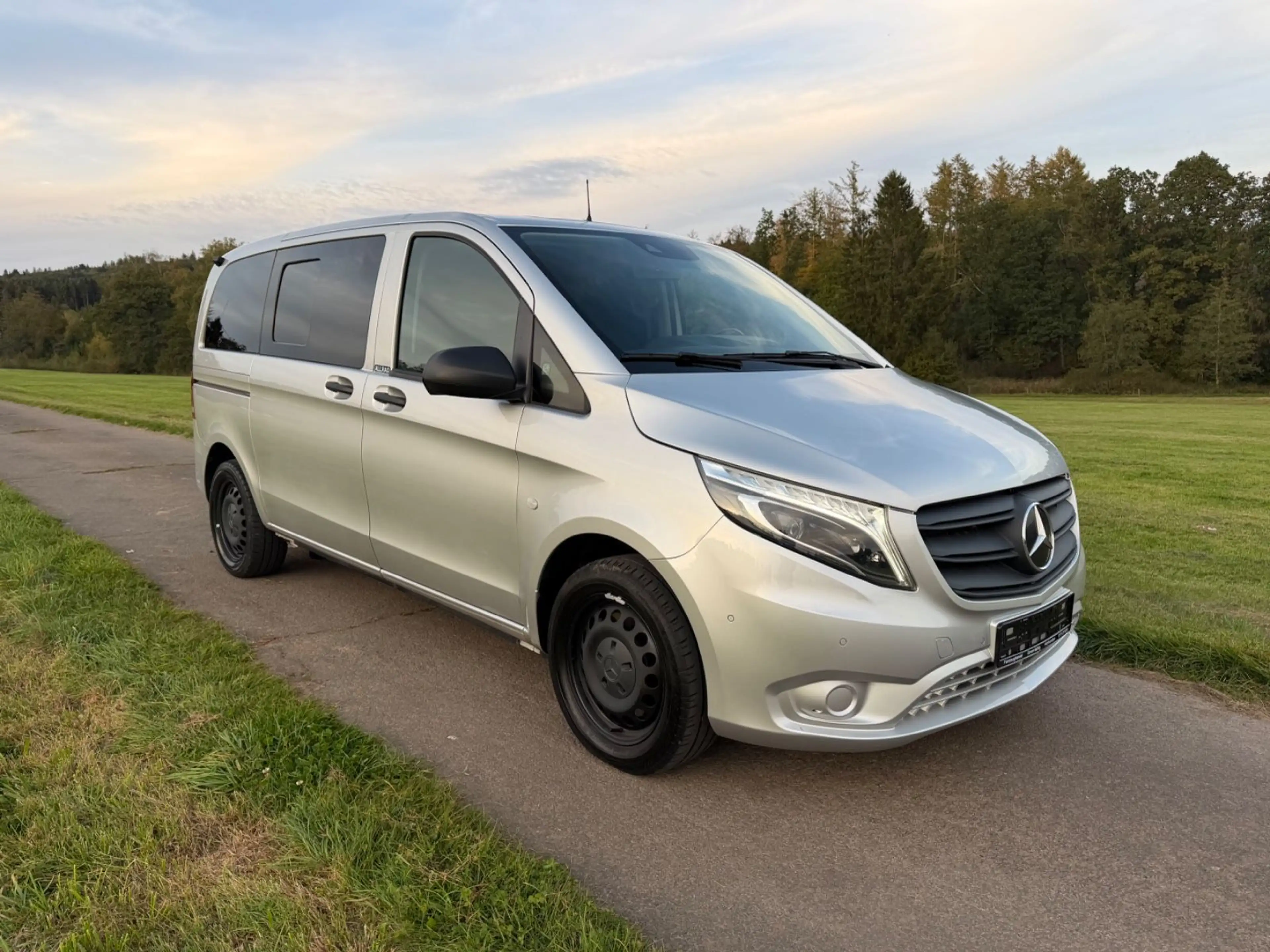 Mercedes-Benz Vito Tourer 124 CDI 4x4 kompakt Pro Automatik — photo 2