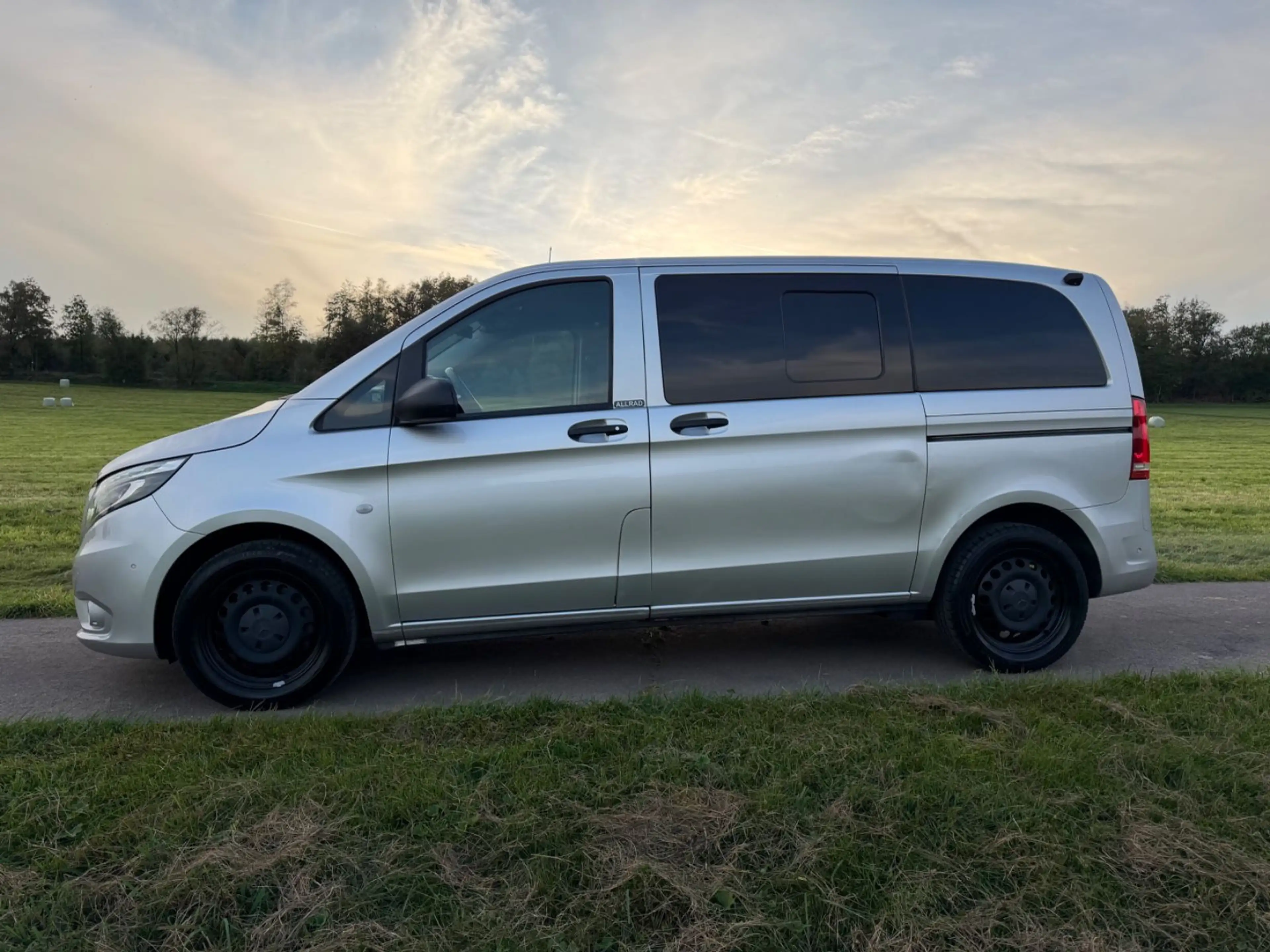 Mercedes-Benz Vito Tourer 124 CDI 4x4 kompakt Pro Automatik — photo 10