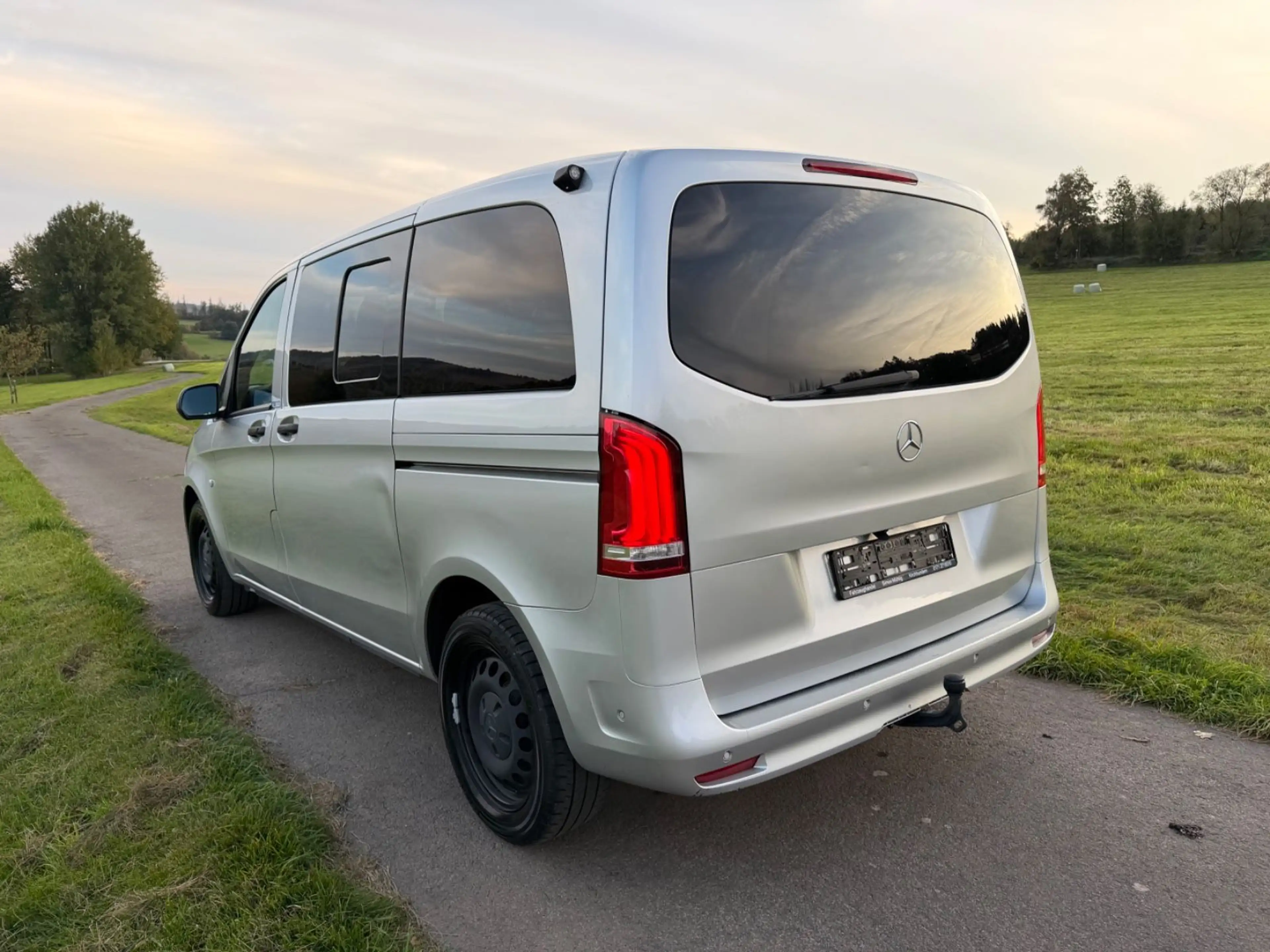 Mercedes-Benz Vito Tourer 124 CDI 4x4 kompakt Pro Automatik — photo 8