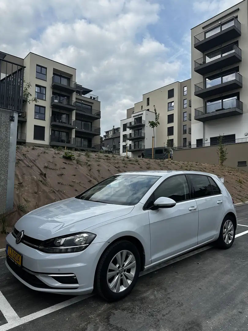 Volkswagen Golf 1.0 TSI BMT Comfortline - 1