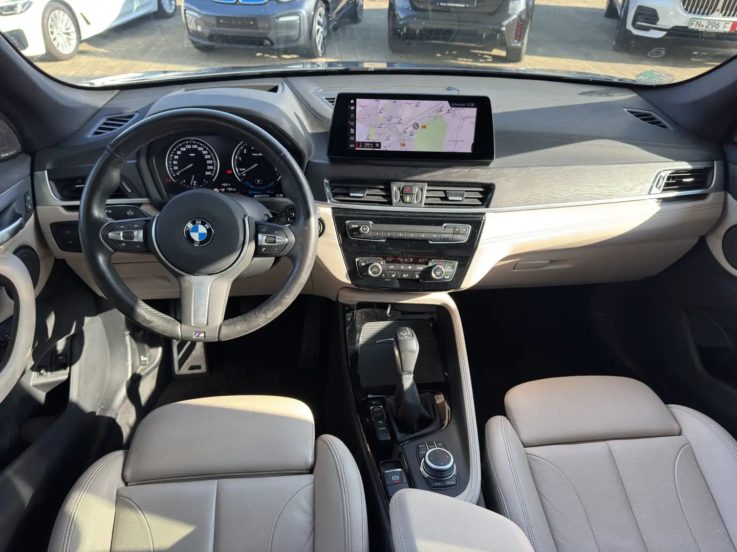 BMW X1 xDrive25e M Sport ACC HUD H&K Komfortzugang - 2