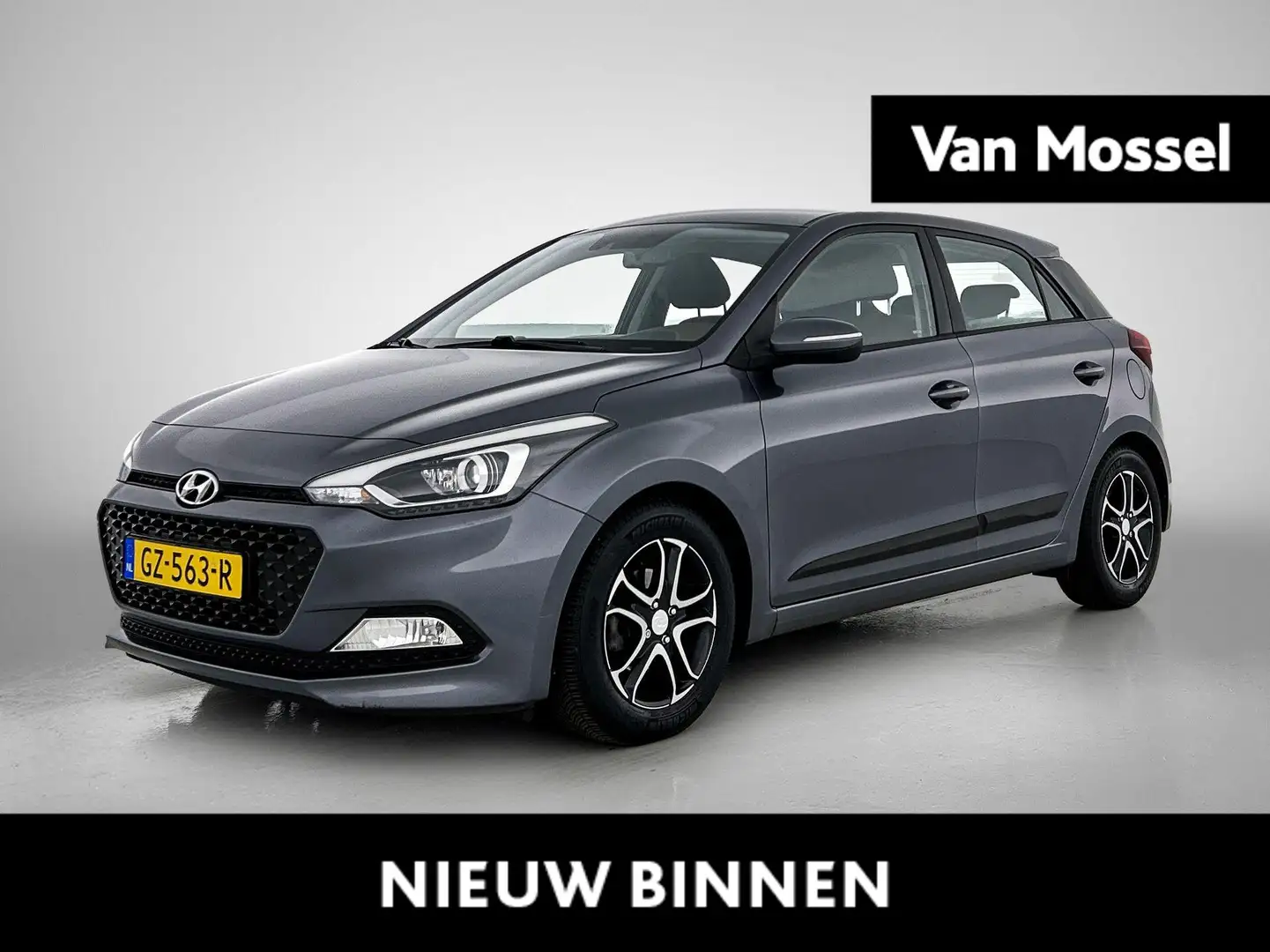 Hyundai i20 1.2 HP i-Motion Comfort | CAMERA | NAVIGATIE | CLI Grijs - 1