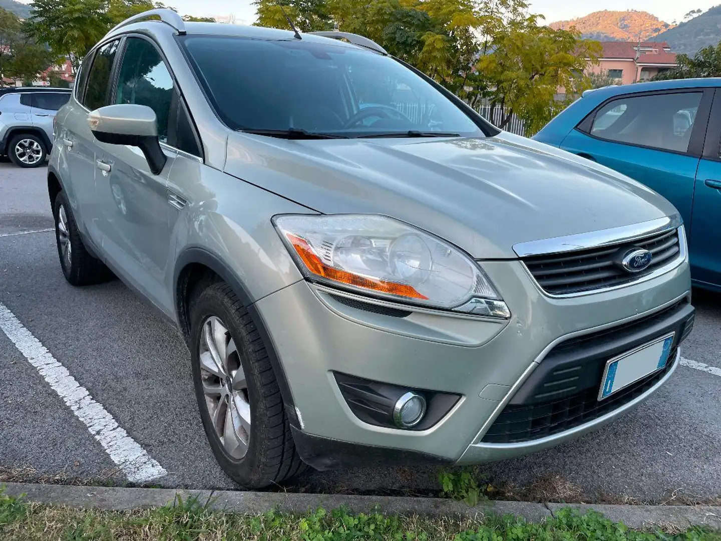 Ford Kuga PER OPERATORI DEL SETTORE Grigio - 1