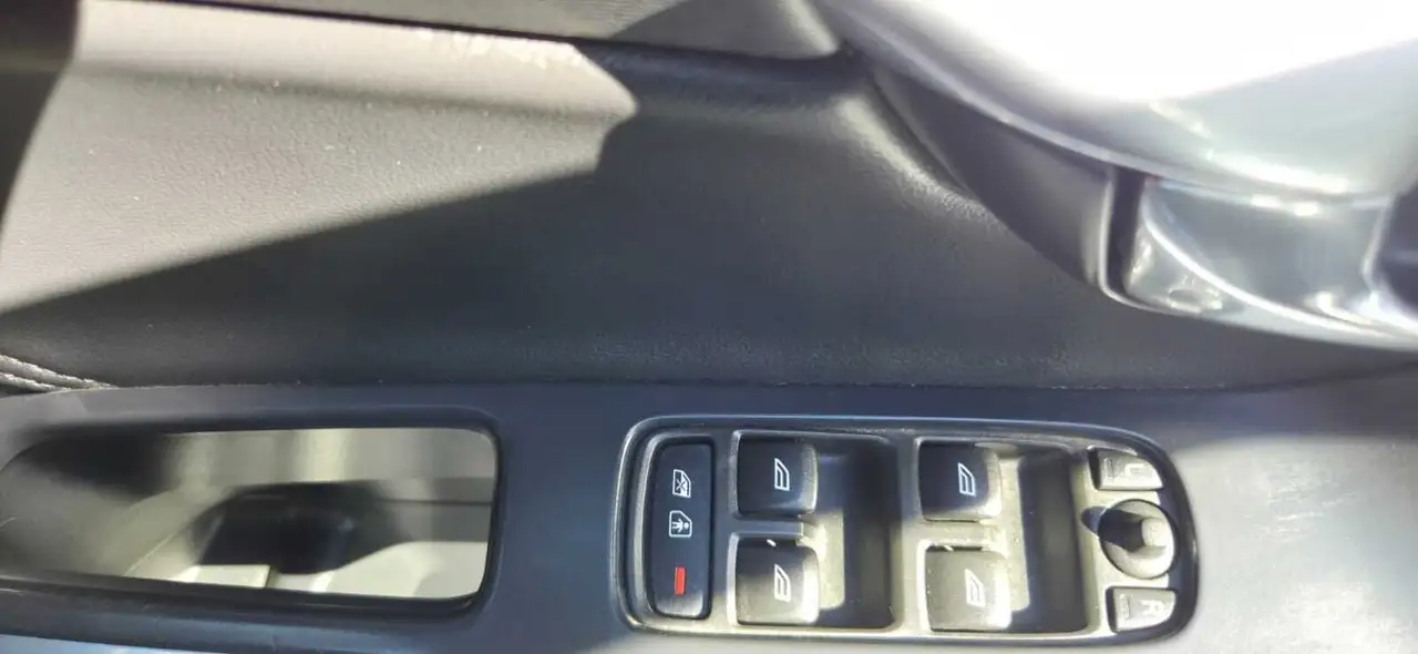 Volvo XC60 снимка Volvo XC60