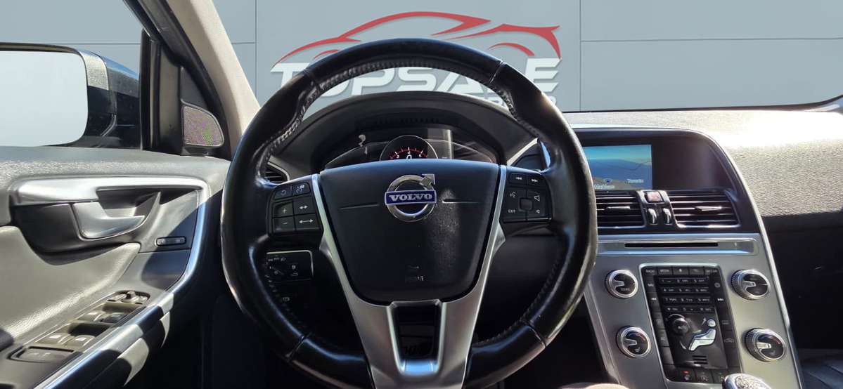2017 Volvo XC60 NO ACCIDENTS | AWD | SUNROOF | HEATED SEATS thumb 19