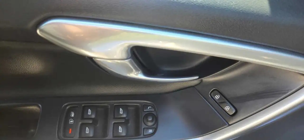 Volvo XC60 снимка Volvo XC60