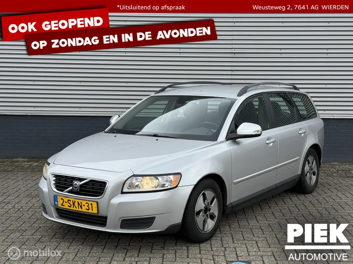 Volvo V50 1.6D S/S Edition I TREKHAAK, NAVIGATIE Grijs - 1