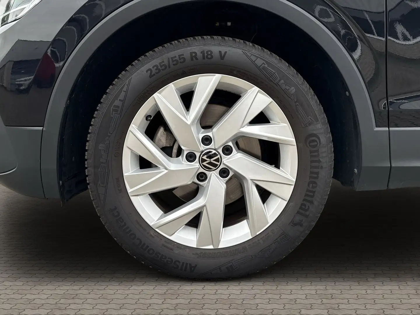 Volkswagen Tiguan Allspace 1.5 TSI ACT Life OPF (EURO 6e) Schwarz - 2