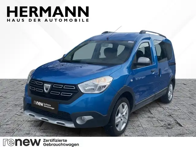Dacia Dokker 1.2 TCe 115 Stepway Celebration *NAVI*PDC