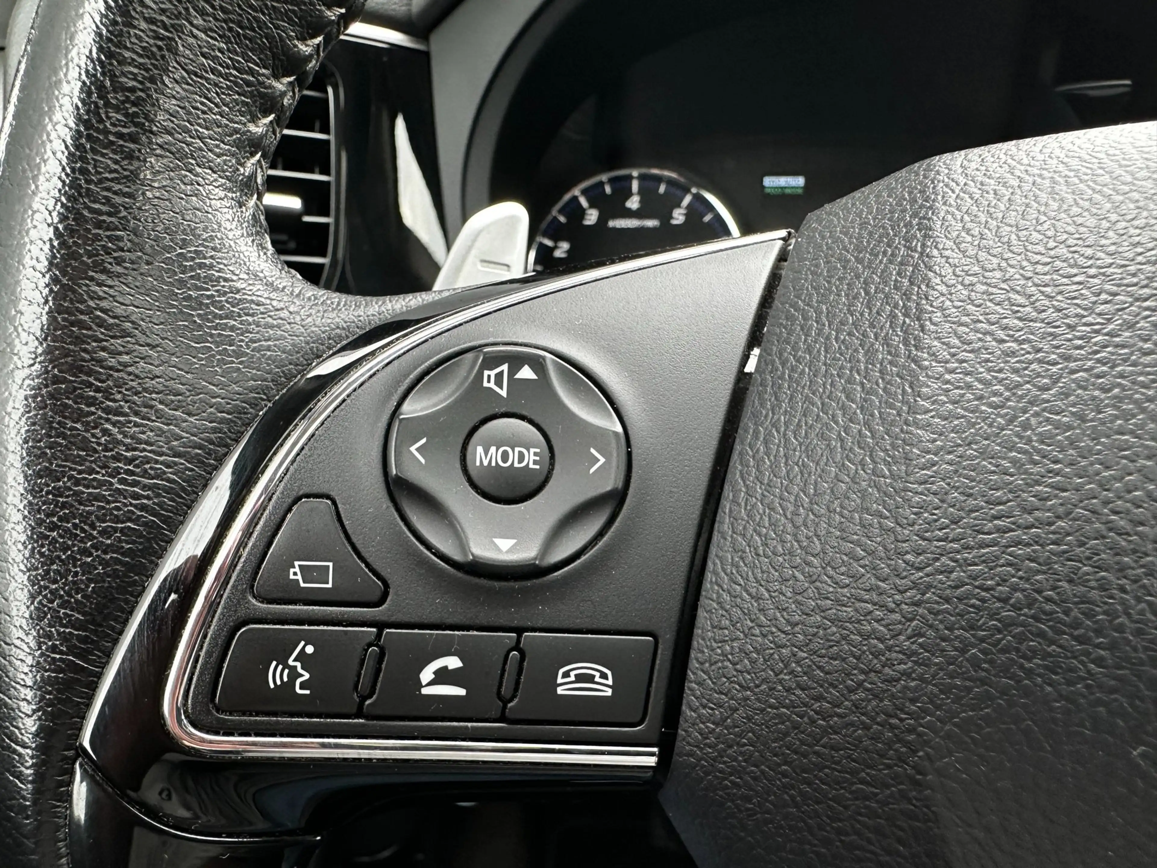 Mitsubishi Outlander 2.0 4WD 7p Intense+ Pano | Leder | Clima — photo 15